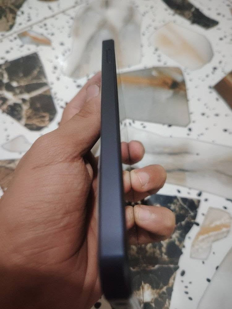 جالاكسي A25 5G • ٢٥٦/١٦ • خدش بالظهر