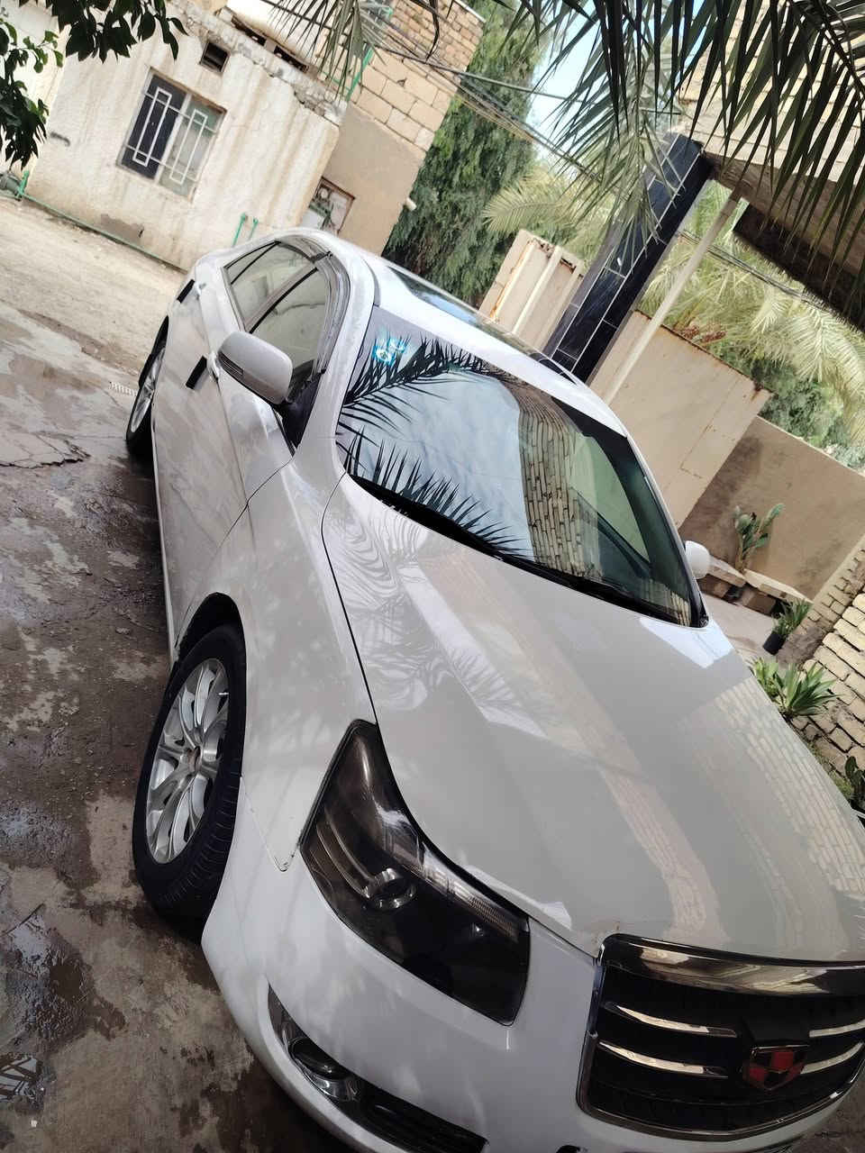 السلام عليكم امكراند موديل١٣ البيع  سياره بسمي تحويل ثاني يوم صبغ نص باب تبريد ثالج محرك كير مكفول  محرك مسيوبوشي 2400.   رقم بغداد الإنكليزي  بغداد الزعفرانية الهاتف ***********
