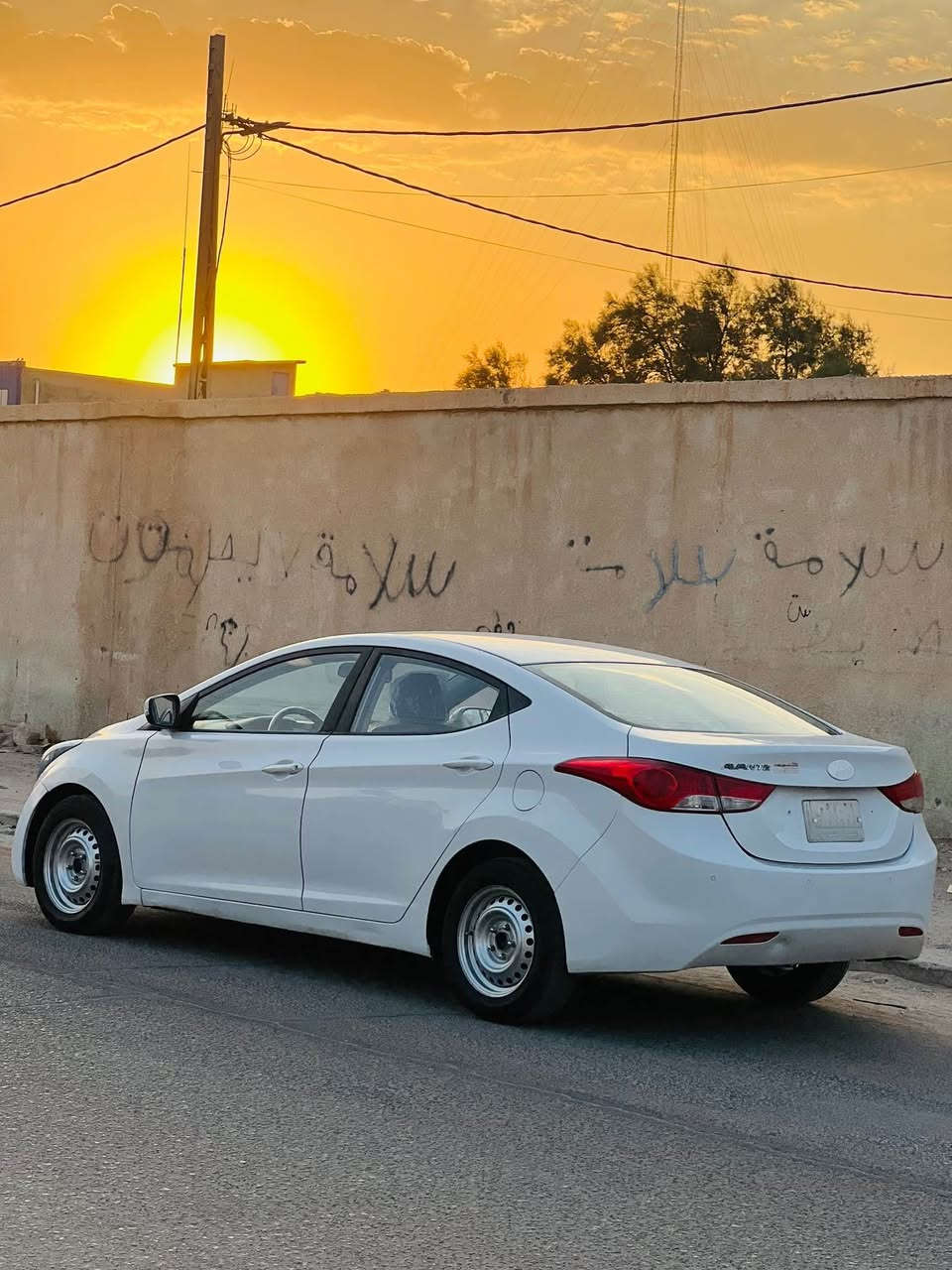 سلام وعليكم الانتره وارد كوري مكفوله ضربه وتبديل مكينه وكير وتبريد تخم تاير سياره جاهزه من كلشي احله من صور سعر 88 بكاني بصره *********** مديل 12 مكينه 1600 دوش الزبير, البصرة
