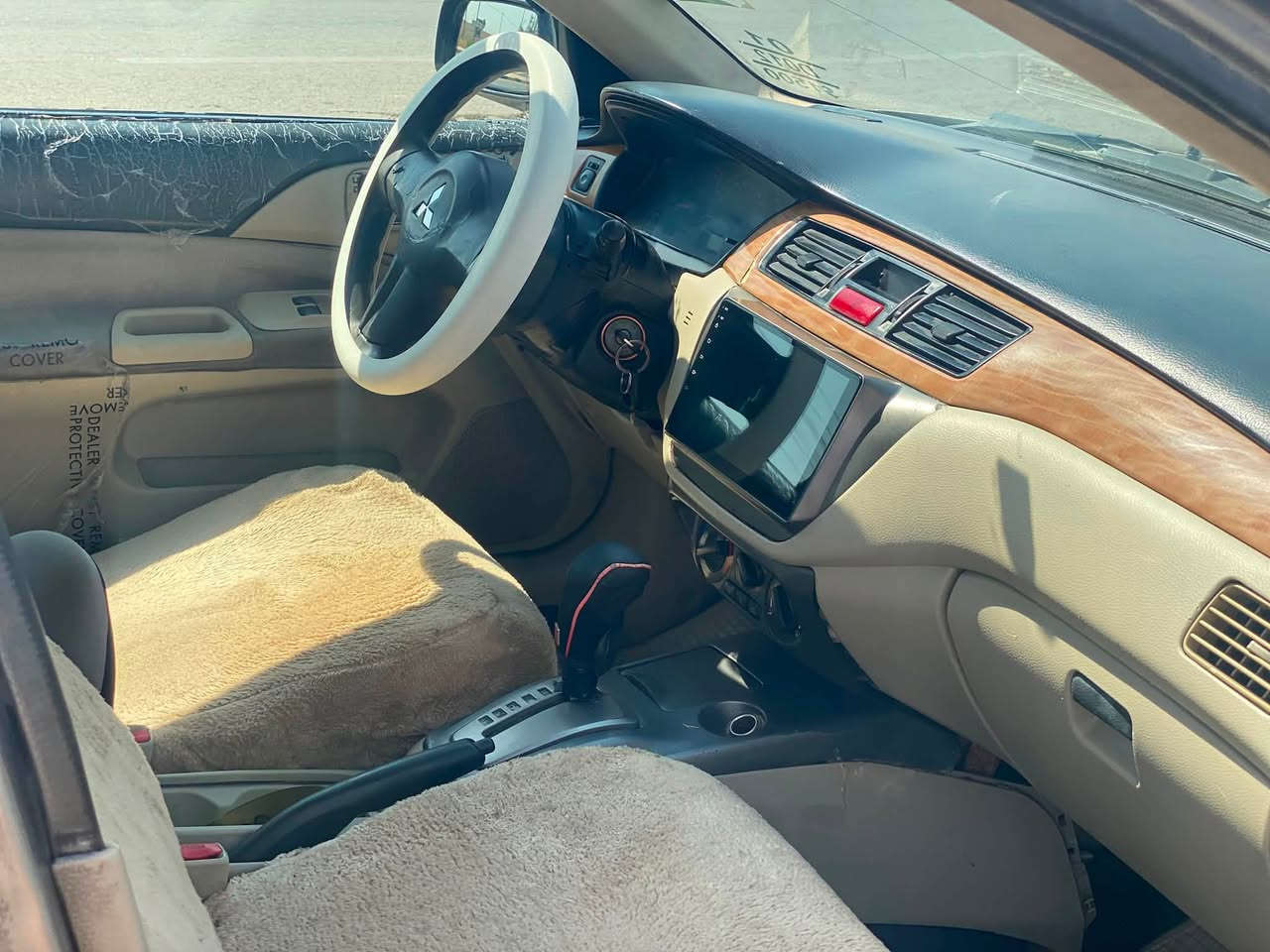 السلام عليكم سيارة 🚗 لانسر مستبوشي موديل 2009 السيارة البيع صباغ عام رقم اربيل شرط وكالة وتحويل سعر 45مكان سيارة 🚗 ناحية القيارة ***********
