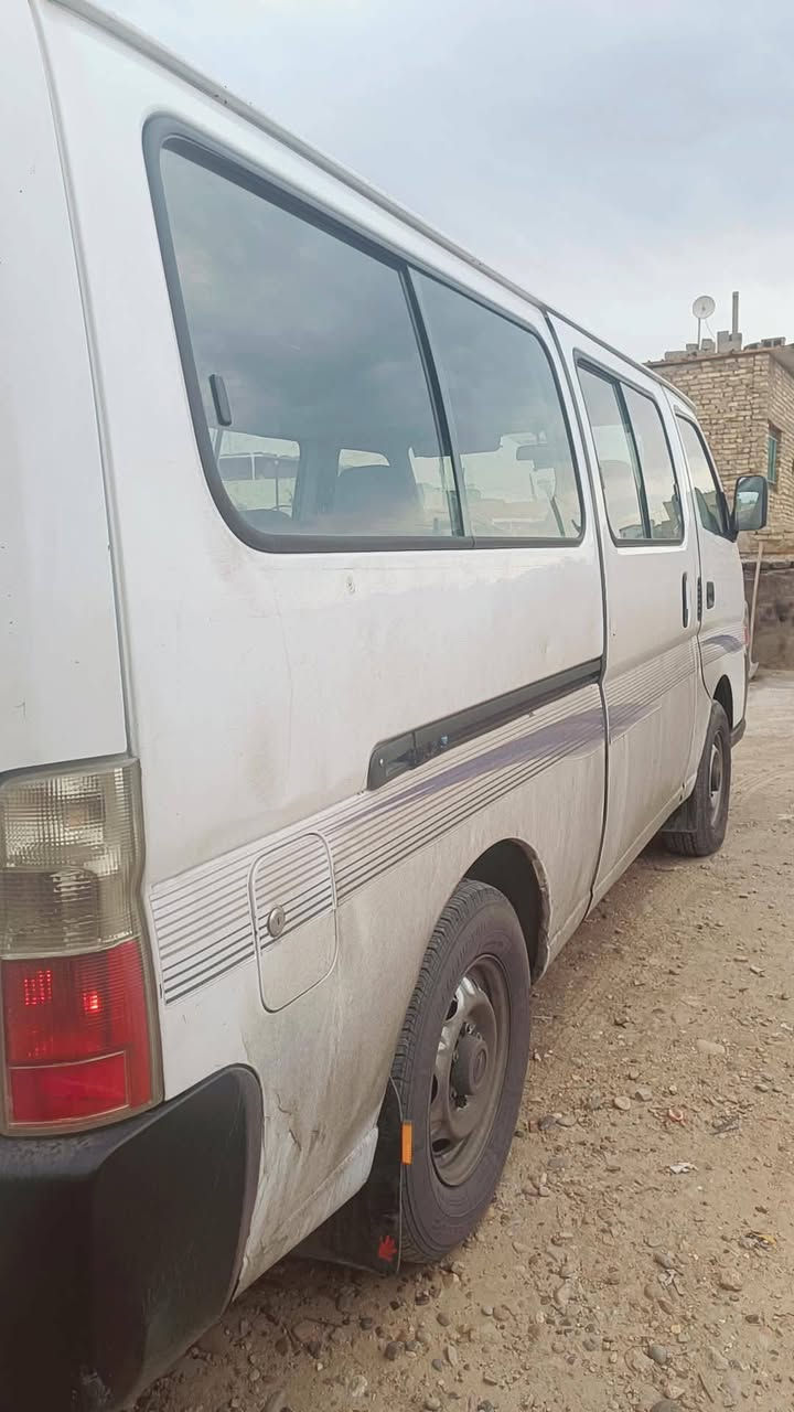 نيسان • ٢٠٠٩ • مكينة مسكر