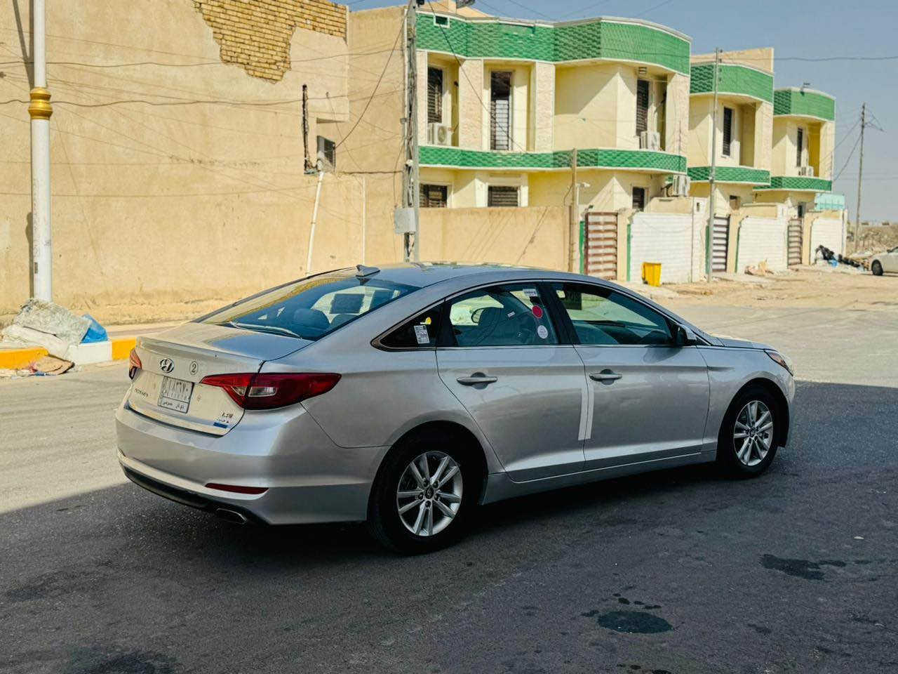 السلام عليكم 
سوناتا موديل 2016رقم ذي قار بسمي سنويه لغايه 2031
السياره وارد أمريكي ضررها جاملق فقط من أمريكيه 
وهنا صار بيها صبق جاملق وباب بدون ضرر داخلي 
مكينه 2400 شرط ما مفتوحه 
السياره مكينه كير تبريد حداده على وضع الشريكه 
اي نق مابيها وشرط احلا من صور 
العنوان البصره 
السعر 95
رقم *********** البصرة, العراق

