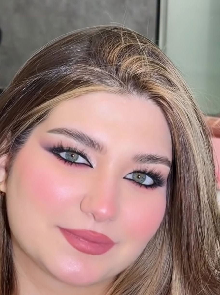 يوفر صالون هاي لايت لتجميل قرب سيطره عنانه اجمل وأرقى منتجات العناية بالبشرة والجسم اسعار وكاله جدا مناسبه 🌹***********
