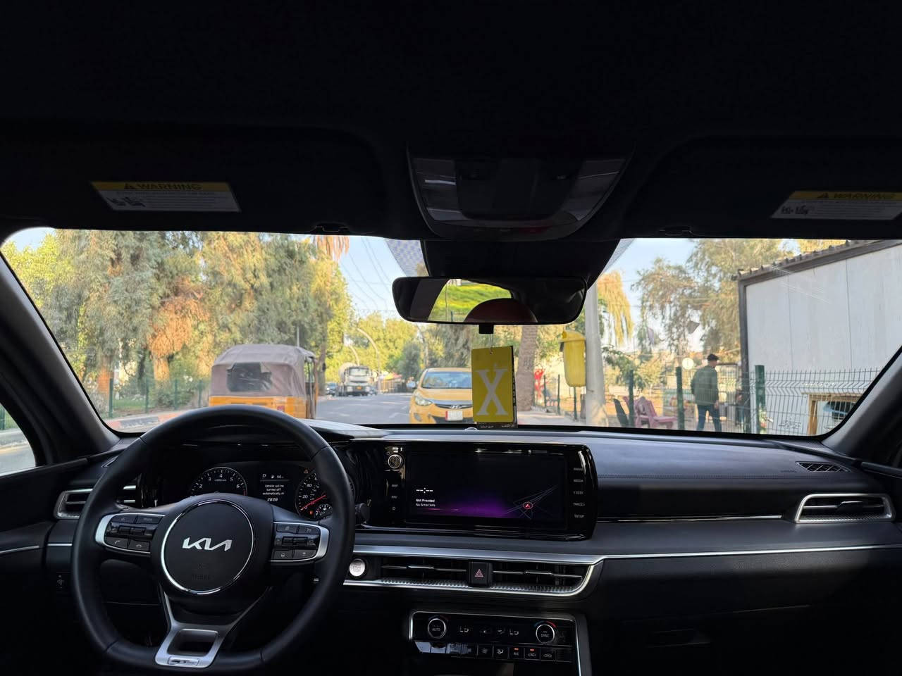 السلام عليكم
K5 2024 Gt line
بدون رقم (حرة) تترقم جميع محافظات العراق
المحرك: 4 سلندر 1600 تيربو
بدون دواخل كير محرك كله مكفول
وارد امريكي
المواصفات: فول الفول عدا الفتحة
*3 بصمات 
*شاشة كبيرة 
*تحكمات ستيرن
*كشنات جلد احمر
*كشنات كهرباء
*كشنات تدفئة 
*حساسات اماميه 
*حساسات خلفيه 
*تحديد مسار 
*قيادة آليه
*رادارات
*تشغيل عن بعد 
*كامرة خلفية 
*سايد بريك بصمة
*انظمة قيادة 
وباقي مواصفات k5 المعروفة

الصبغ: 3 قطع صبغ 
الموقع:ديالى بعقوبة 
للاستفسار: ***********
