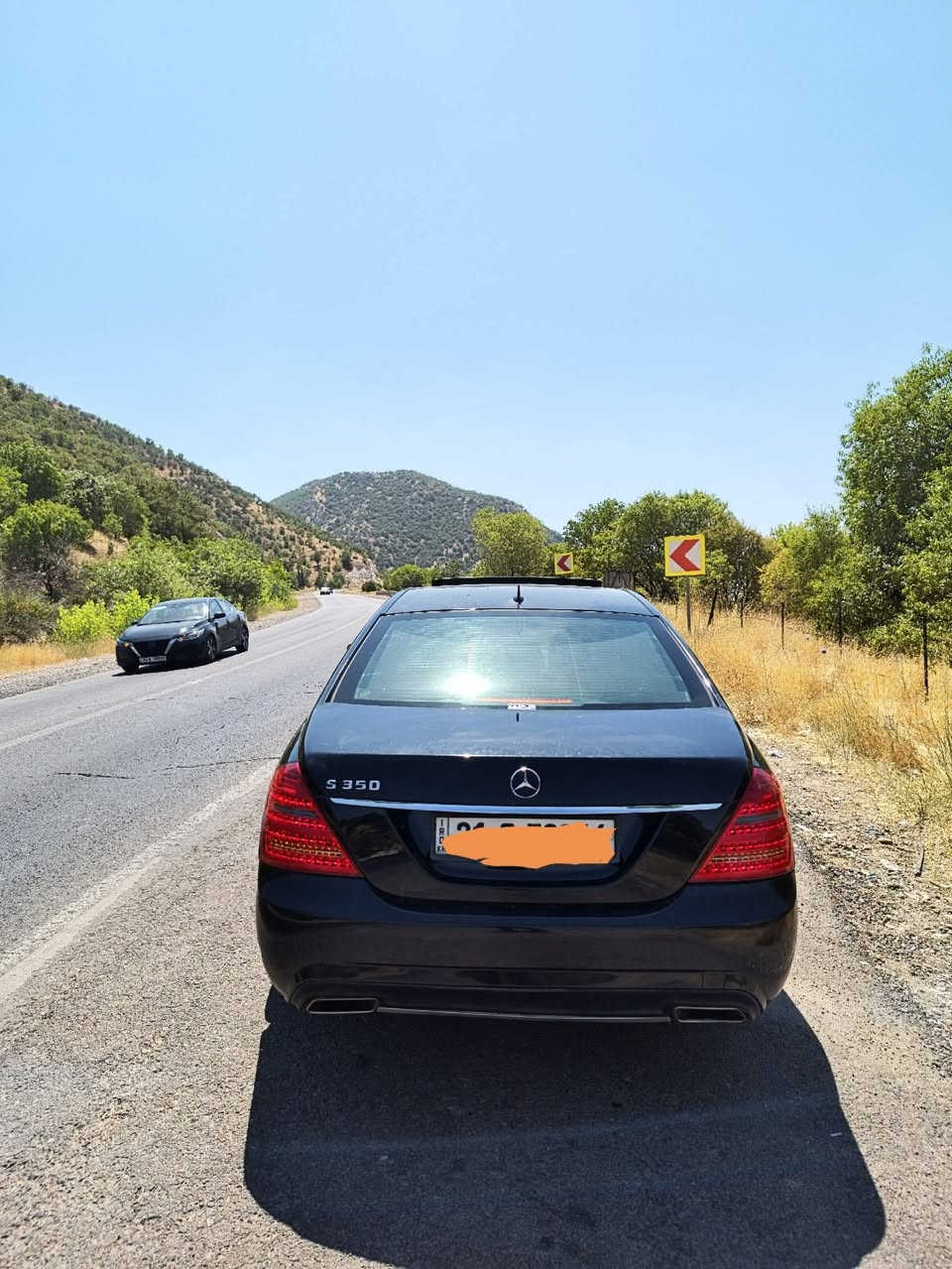 السلام عليكم ورحمه الله وبركاته. مرسيدس للبيع S350 موديل 2006 وارد يابان محدث 2012 شرط من الدعاميه للدعايه بدون حادث فقط عام للجماليه صبغ درجه أولى رقم السليمانيه سنويه ل 2030 سياره للجناي جاهزه ما ناقصها شي كلها شرط چوبلسات وجگات تصعد وتنزل شغاله بيبان شفط وجنطه شفط وبردات خلفيه 5 كهربائي ولايتات متحركه مع الستيرن تبريد ثلج شرط صدر كله جديد محرك  3.5 مرغوب تنفس طبيعي عقل فوگ بأختصار سياره للجنايه متعوب عليها. السعر عالخاص ***********
