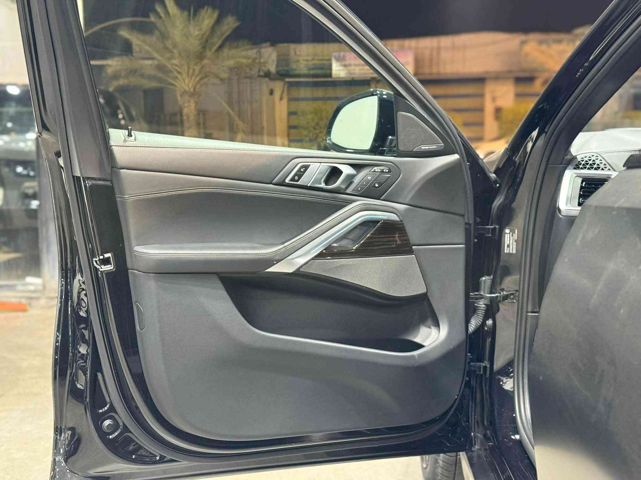 X6 • بلاك ادشن • ٢٠٢٥