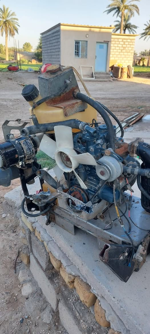محرك كابوتى ٢ بستم نضافه ٩٥ بل ميه سعر ٥ ورقات 
مكان بغداد محموديه ***********
