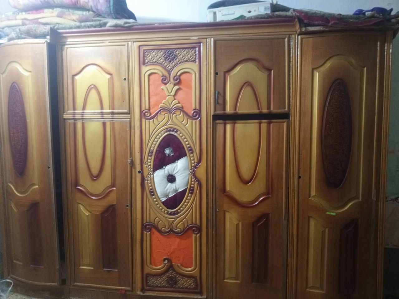 كنتور خمس بيبان سعره ١٠٠مكان بغداد مدينة ***********

