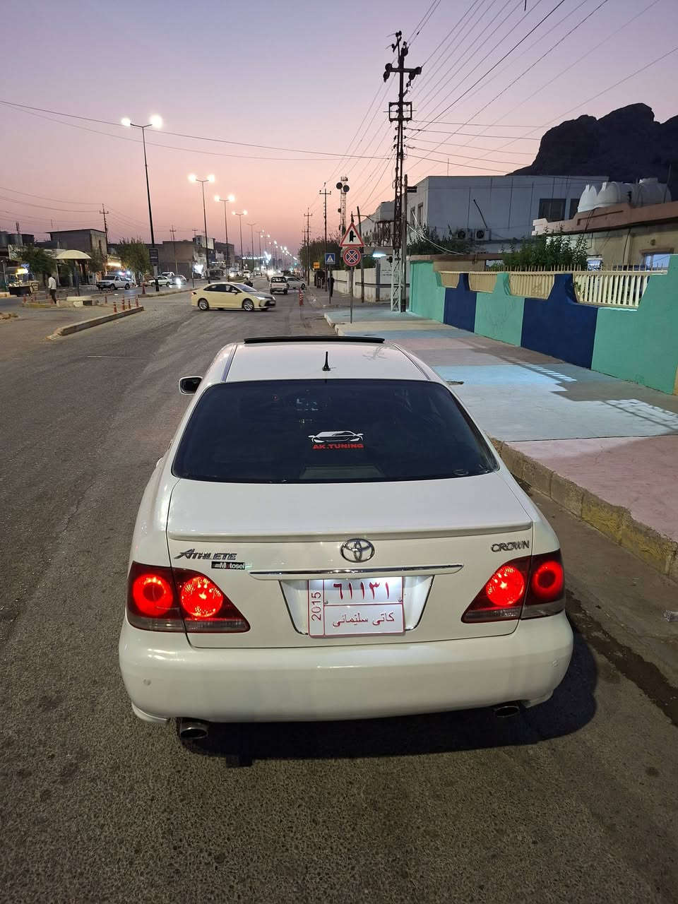 سه ره تا به ناوى خودا
شاهينه ساخ ساخ 
موديل ٢٠٠٥ 
مه كينه كه وره ١٨٢ بى دوكه ل 
شاشه كاميرا حاسه سلايد 
بى جالو شوخوت 
هه مو كيانى به شه رت ته بريد سارد كه رم 
بى ته قه و ره قه كودو باركو ره قه ميشى وه ر كرتوه 
سونه ريم داناوه سه يرى بكه سعرى ٧٧ كه لاو مه جال 
***********
