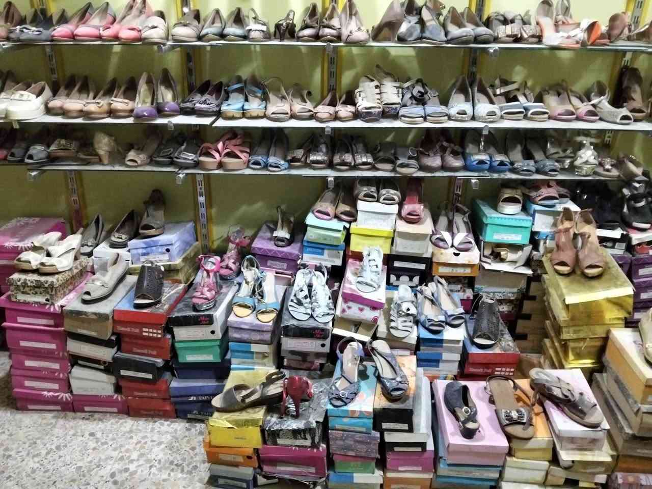 تصفية محل
جميع البضائع في المحل بسعر 3000 دينار فقط
ومتوفر أيضا جملة بأسعار انسب

متوفر للبيع ستاندات ملابس ورفوف وجامخانات لأصحاب المحلات والمشاريع بأسعار مناسبة 
للأستفسار الاتصال على الرقم ***********
يتوفر واتساب أيضا على نفس الرقم

