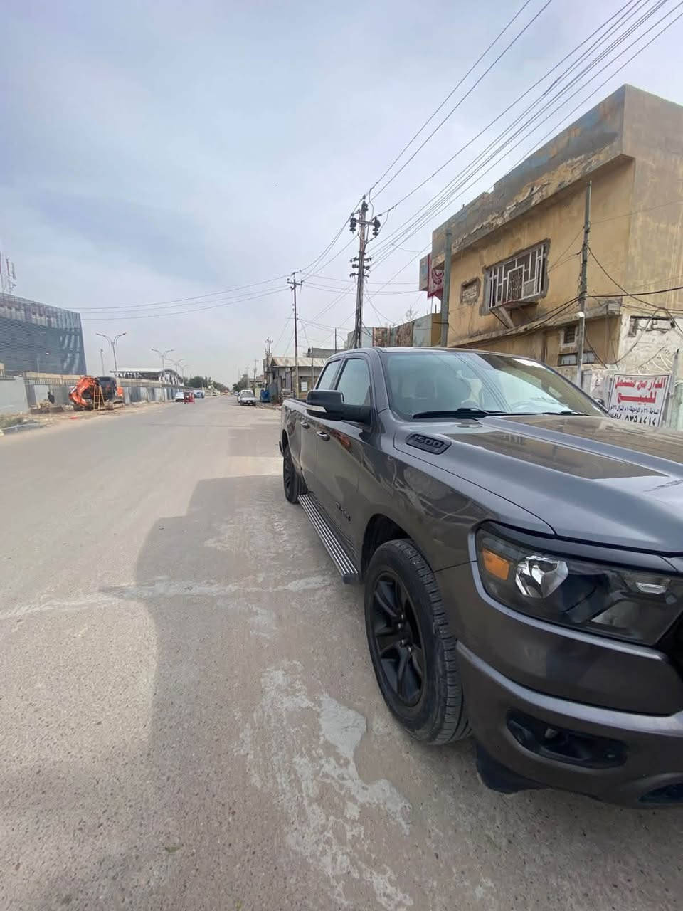 سلام عليكم هاي الحلوة للبيع
RAM
مواصفاتBig Horn
لون سمنتي
كشن وستيرن تدفئة فقط
باب قصير بدي طويل
شاشة كبيرة
ماشية 110الف
كير ماوس
وبيها بعد هواي مواصفات 
صور الحادث موجودة
للتواصل ***********
