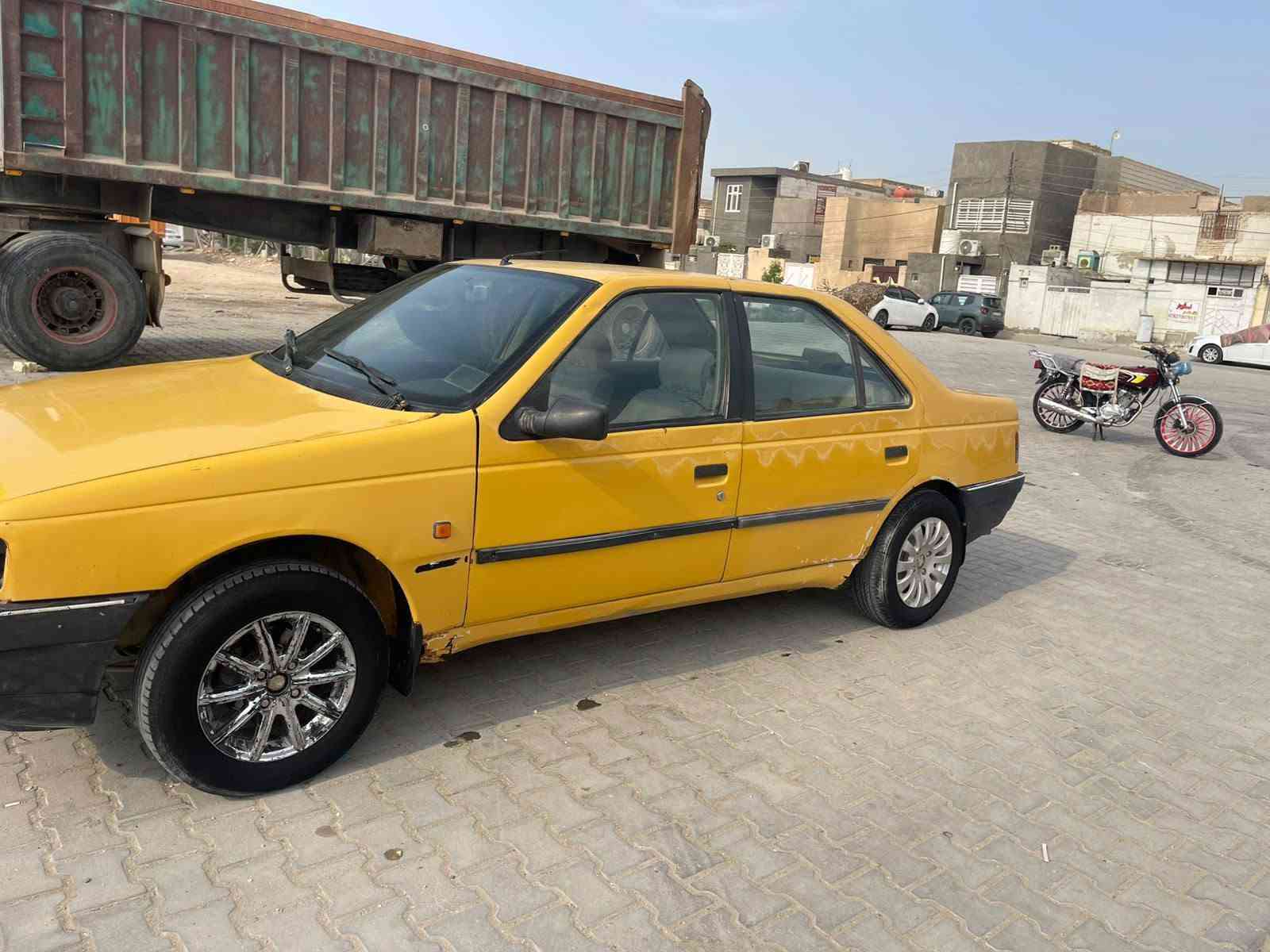 سلام عليكم سياره للبيع بيجو روا راعي ما اندله سياره سنويته اصليه مكاني بلنجف مكفوله من شواصي وكير ومحرك وسياره جديده تخم تاير وباتري وكهربائيات كله شغاله السياره اي نقص مابيه مثل ماجاي تشوفون نضيفه ودواخله جديده ماعايزه شي غرفه كلش جديده مكفوله لا ونه ولا صوت سياره نضيفه وجديده سعرى10ورقات وبيه مجال حك الجيه الرقم بي واتساب مامتواجد علفيس مكاني نجف***********
