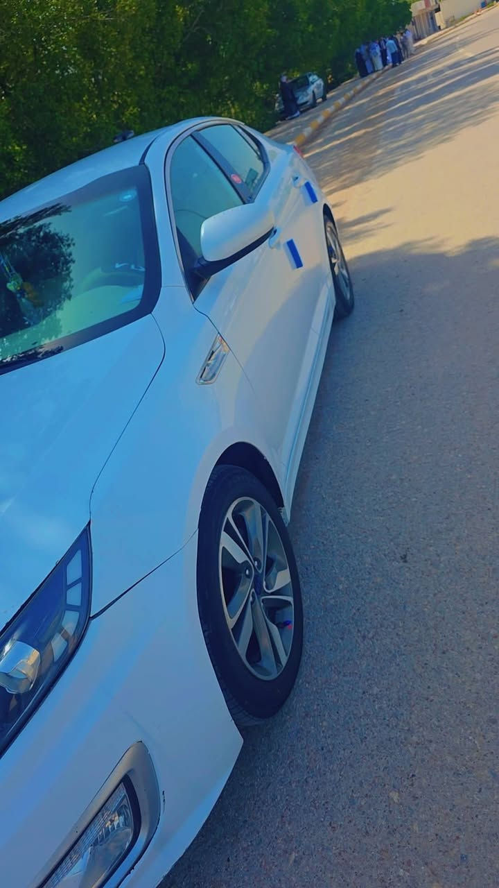سلام عليكم سياره اوبتما للبيع سياره مكفوله بيه باردات بسيطات سياره كير ومحرك وسدر وتايرات كله جديد سياره خير من الله سعر ١١٣وبيه مجال للطيبين مكاني واسط قضاء الزبيديه للستفسار اتصل ع رقم 
***********
غير متواجد ع فيس اتصل ع رقم

