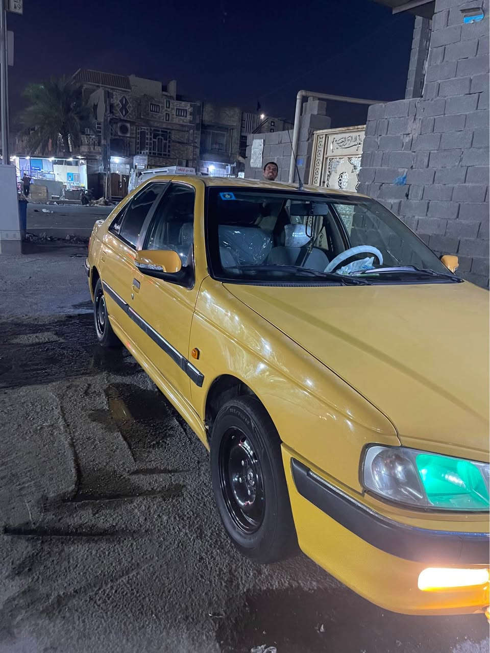 بيجو بارس 2015 السيارة بيها كير و محرك فرنسي
شرط التحويل السيارة بيها فقط هلالات معمرة مكان بغداد للاستفسار الاتصال على الرقم 
*********** بغداد, العراق
