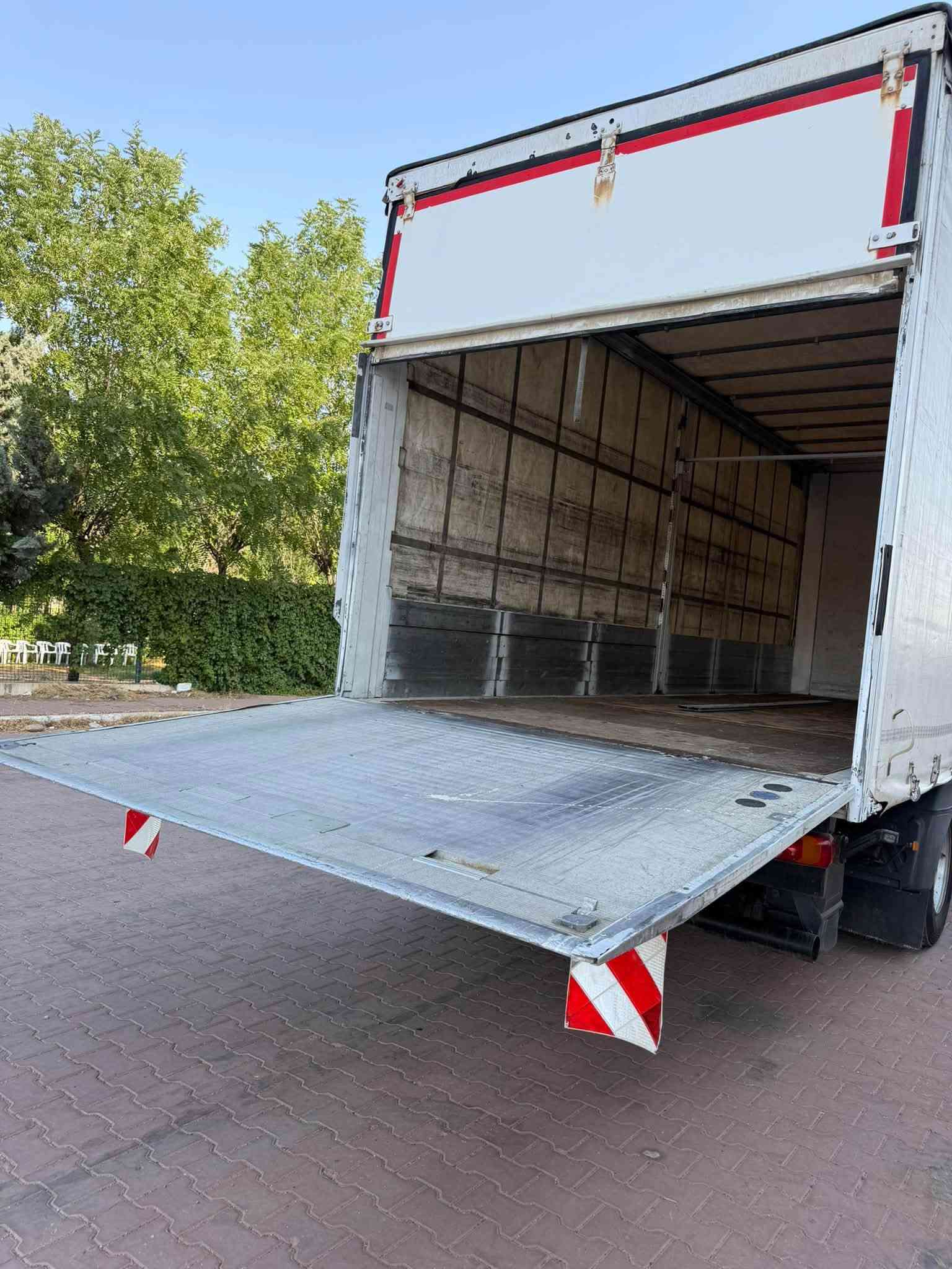 بودي اتيكو • طول ٧٫٢٥م • ارتفاع ٢٫٧م