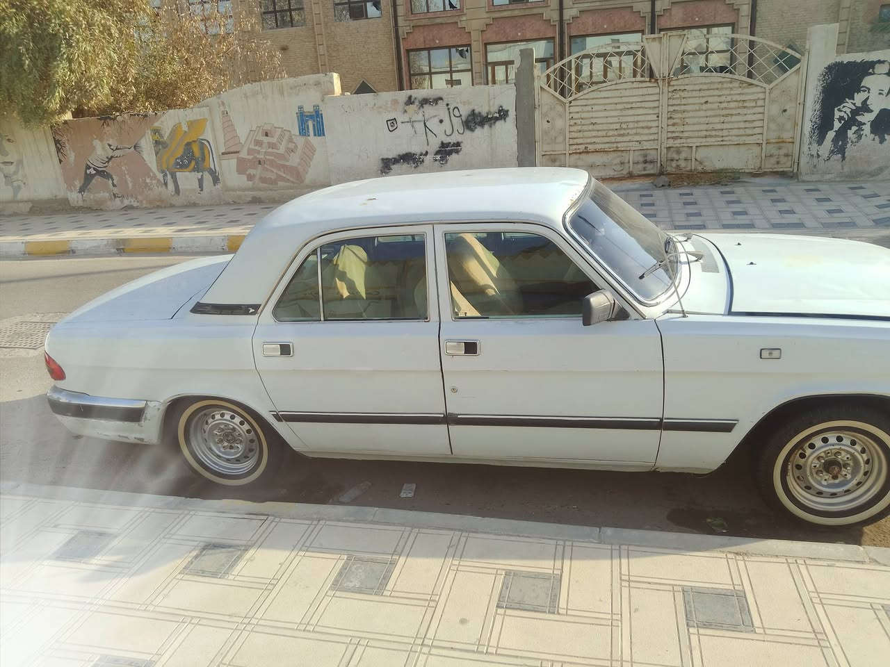 السلام عليكم سيارة فولكه للبيع مكينة وكير ففتي جدد تبريد رأس الثور شغال طخم تواير حداديه نضيفه الرقم إنكليزي بغداد سنويه ٣١سعر٤٥ ***********
