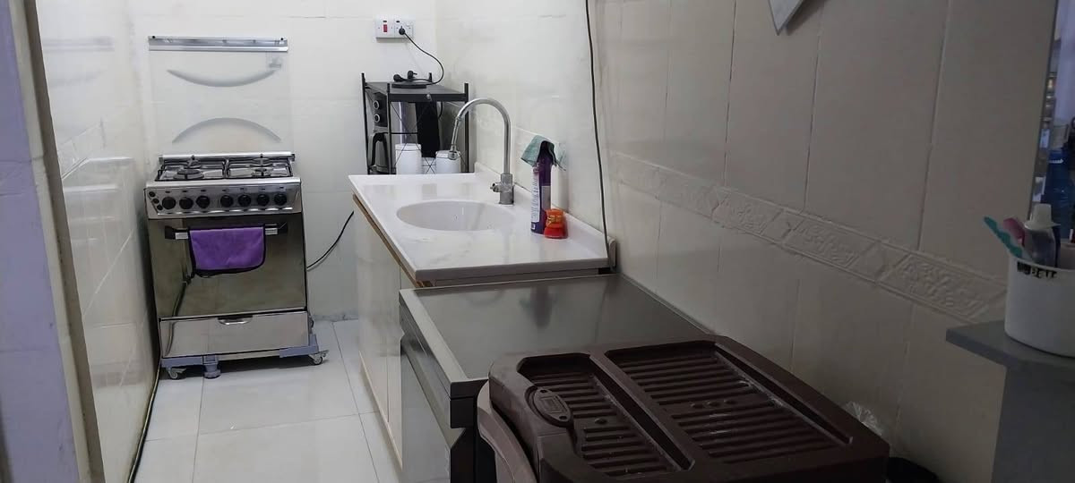 بيت للبيع حي رمضان خلف جامع حجيه كافيه
التفاصيل  ١٣٠م طابو صرف 

 ٢ غرف نووم ١ فوك والثاني جوة + صاله درج ٦×٤.٥ + استقبال + مطبخ حار+  كراج سياره

 السعر ٧٥ وبي مجال للشراي ***********
