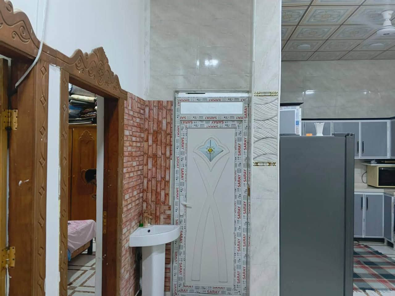 بيت سكني • ١٠٠م • غرفتين