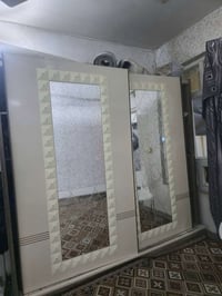 للبيع • خزانة • أثاث منزلي