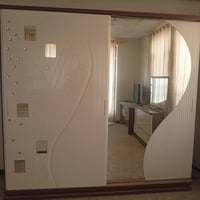 غرفه للبيع • نظيفه • شارع 60