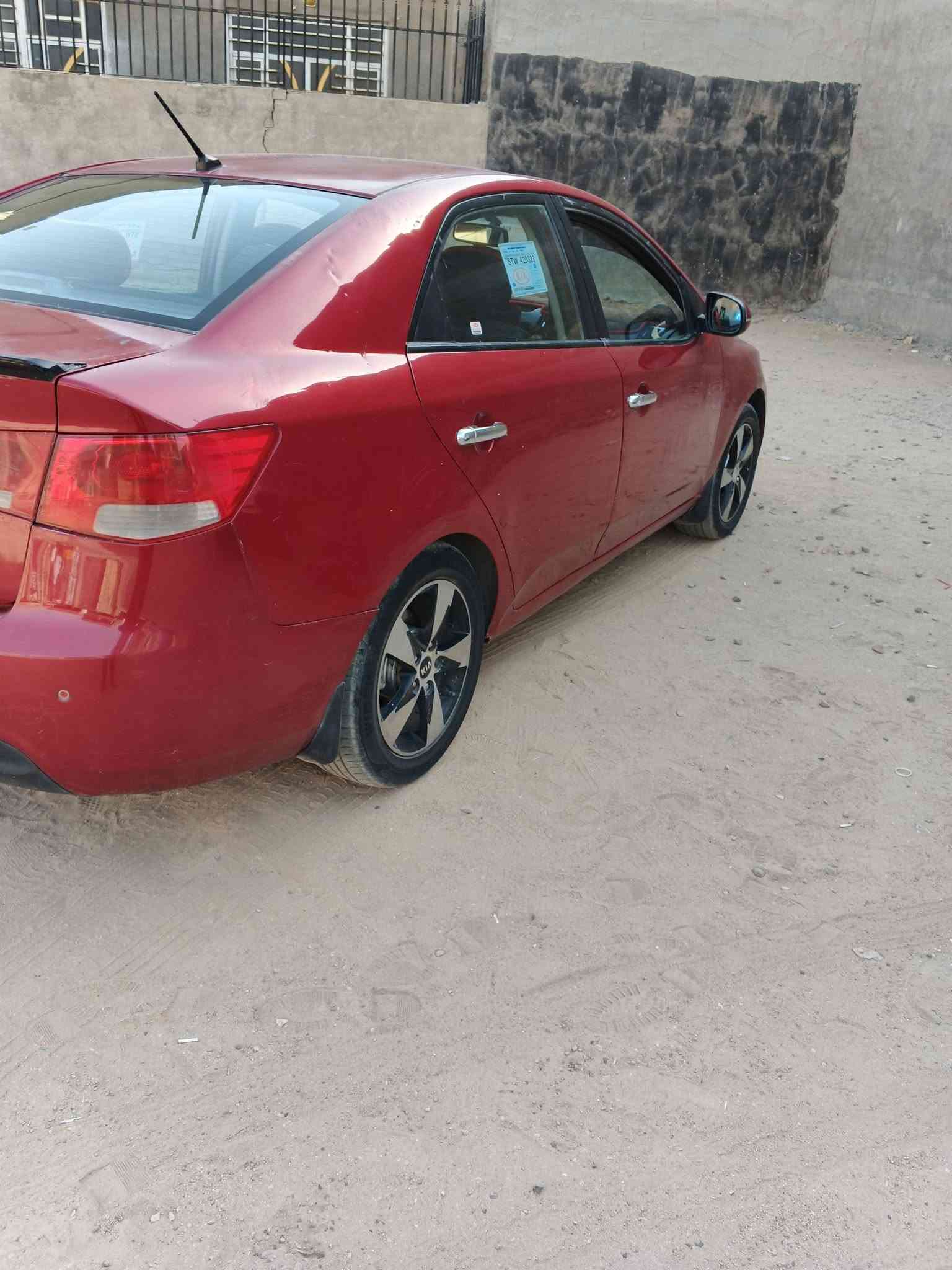 سلام عليكم سراتو موديل 11خليجي بيها صبغ جاملغ وبنيد بدون داخل سياره جاهزه مابيها نقص سعر 88 بسم عربي يمي بيتا رقم وسنوية جدد***********
بي واتساب
