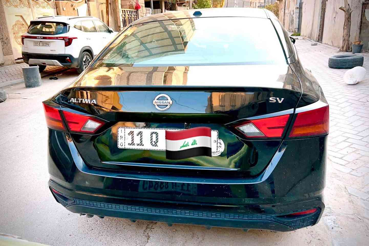 نيسان التيما وارد امريكي لون اسود
موديل 2020 فئه SV
بيع او مرواس حسب القناعة

المواصفات 
بصمة تشغيل عن بعد
تحكمات 
شاشة وتشغيل (Apple CarPlay)
كأمره خلفية
رادار 
ويل كب 
بعد المواصفاته المعروفه 
ضرر خلفي بيها صبغ جاملغ خلفي وباب عكس السايق خلفي وبيها بارد مكانات ايضا
ايرباك ستيرن
مكينة 2500 بلادية وكير بلادي
ماشية 53 الف ميل بحالة ممتازة
السيارة مسويلها ادامة كاملة ومعمرة بالجديد
دهن كير جديد
مسويلها نانو سيراميك جديد يعني لمعة وحفاظ عليها
تايرات بيرلي امامي جديد
رقم بغداد بأسمي تحويل مباشر
صور الحادث دزلي خاص
السعره 120 وبيها مجال 
مكان السيارة بغداد الكرادة
 للاستفسار *********** بغداد, العراق
