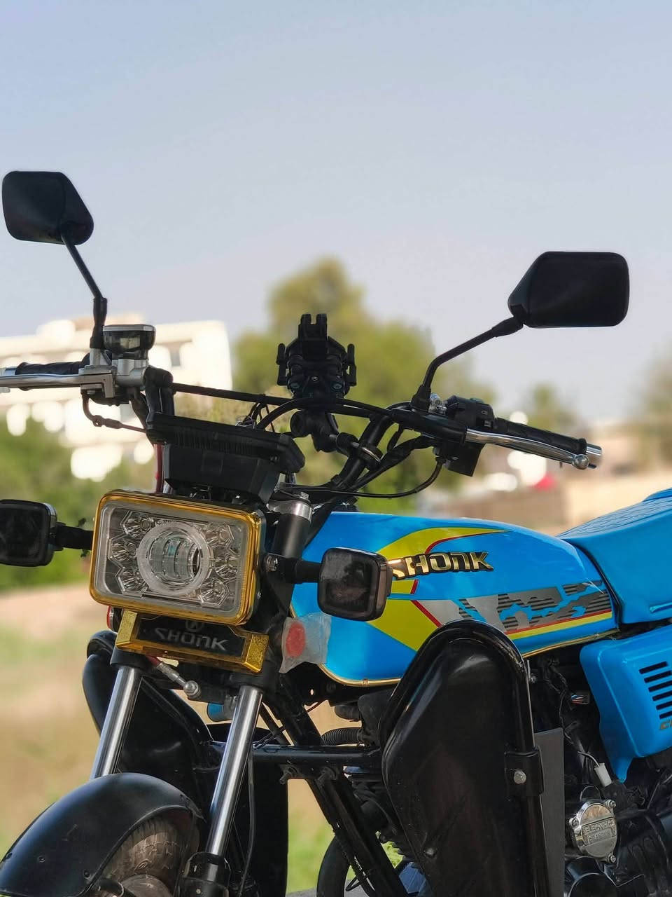 دراجة سولنك 150CC للبيع
5 كير
7 اوراق كاملة والاصلية
دراجة اقتصادية كلش ماشية 4 الاف بس
بس لويل الامامي معووج ومبدله والاصلي
 اطيحلك سعره 30 الف 
واشاير خلفي بس اليسار
مكاني ميسان سعرها 750 وبيها مجال 
ماخذها من معرض البركة 
*********** هذا رقمي وبيك خير ودلل
