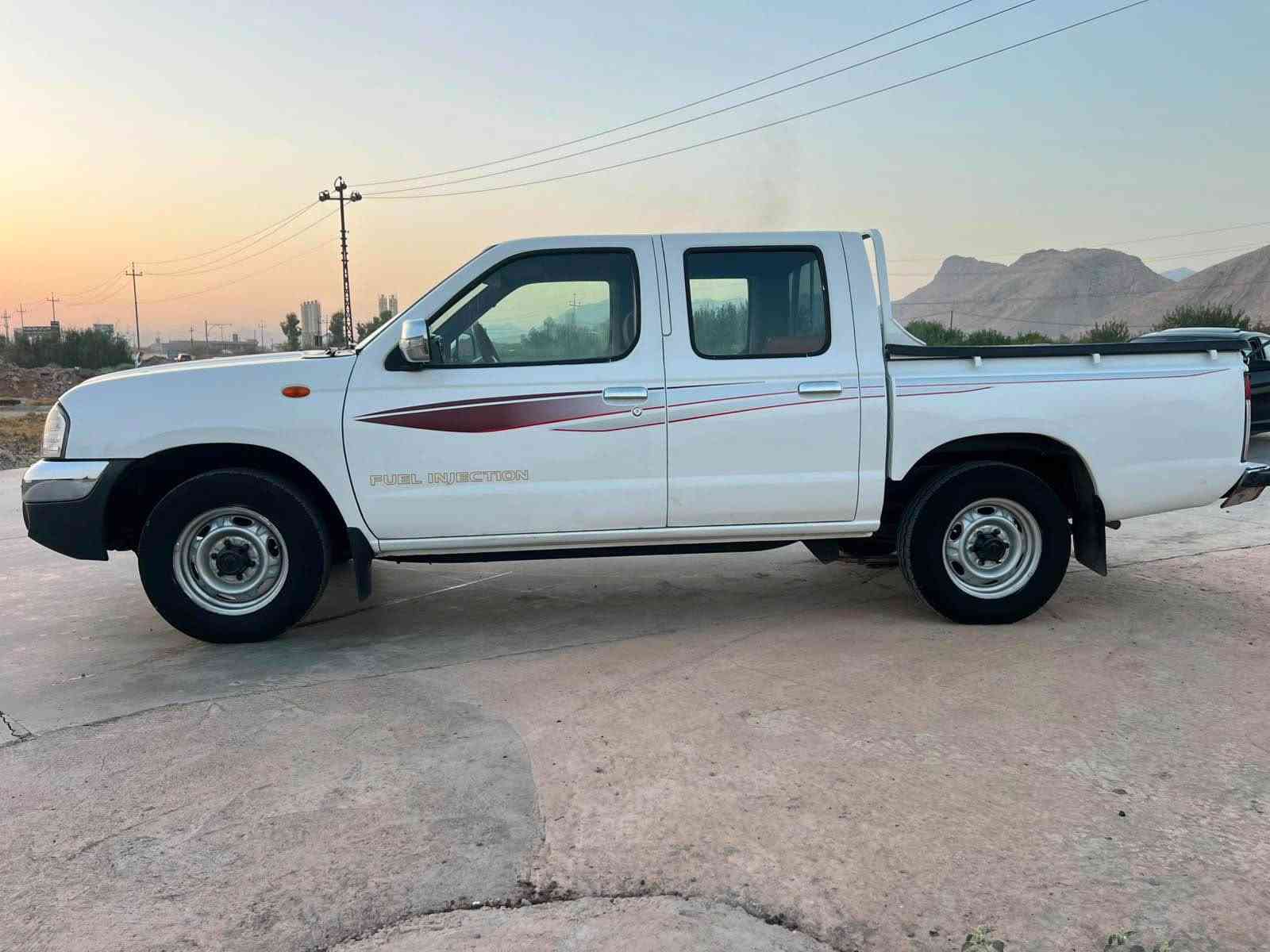 نيسان پيكاب موديل ٢٠١١ يابانى سويچ كونترول 
رقم دهوك سةنةوى بةسةرچووة 
سةيارةكة زور خاوينة هيچى پيوة نية تايةكانى تازةن 
گير و مةكينة و ئةكسل و توندوتولى و تةبريد بةشةرتة هيچ مةسرةفى نية 
مةكينةى بةشى زنجيرى كراوةتةوة

شوين چوارقورنة     نرخى ١٢٢$ و كةميك مةجال 
***********       ***********
***********       *********** رانية, السليمانية
