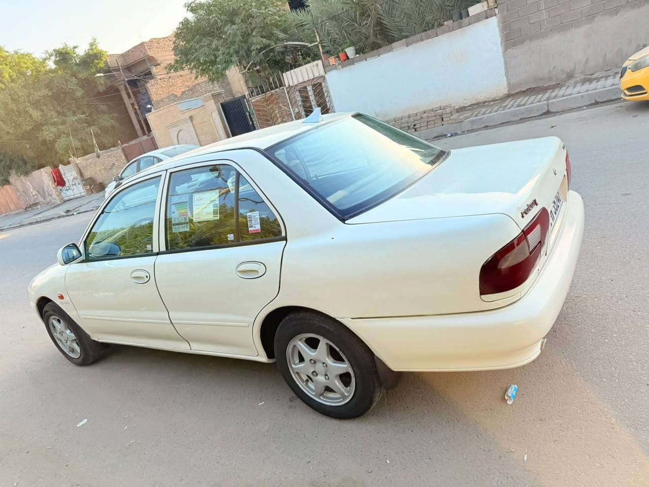 بروتون موديل 2004 بأسمي رقم بغداد الدولي مكينه وكير جدد صدر نضيف كهربائيات كلهه شغاله تبريد جان يشتغل قبل أسبوعين فصل بيهه صبغ مكانات بدون ضربه مكاني بغداد حي اور السعر 49وبيهه مجا وبيهه مجال هذا رقمي ***********
