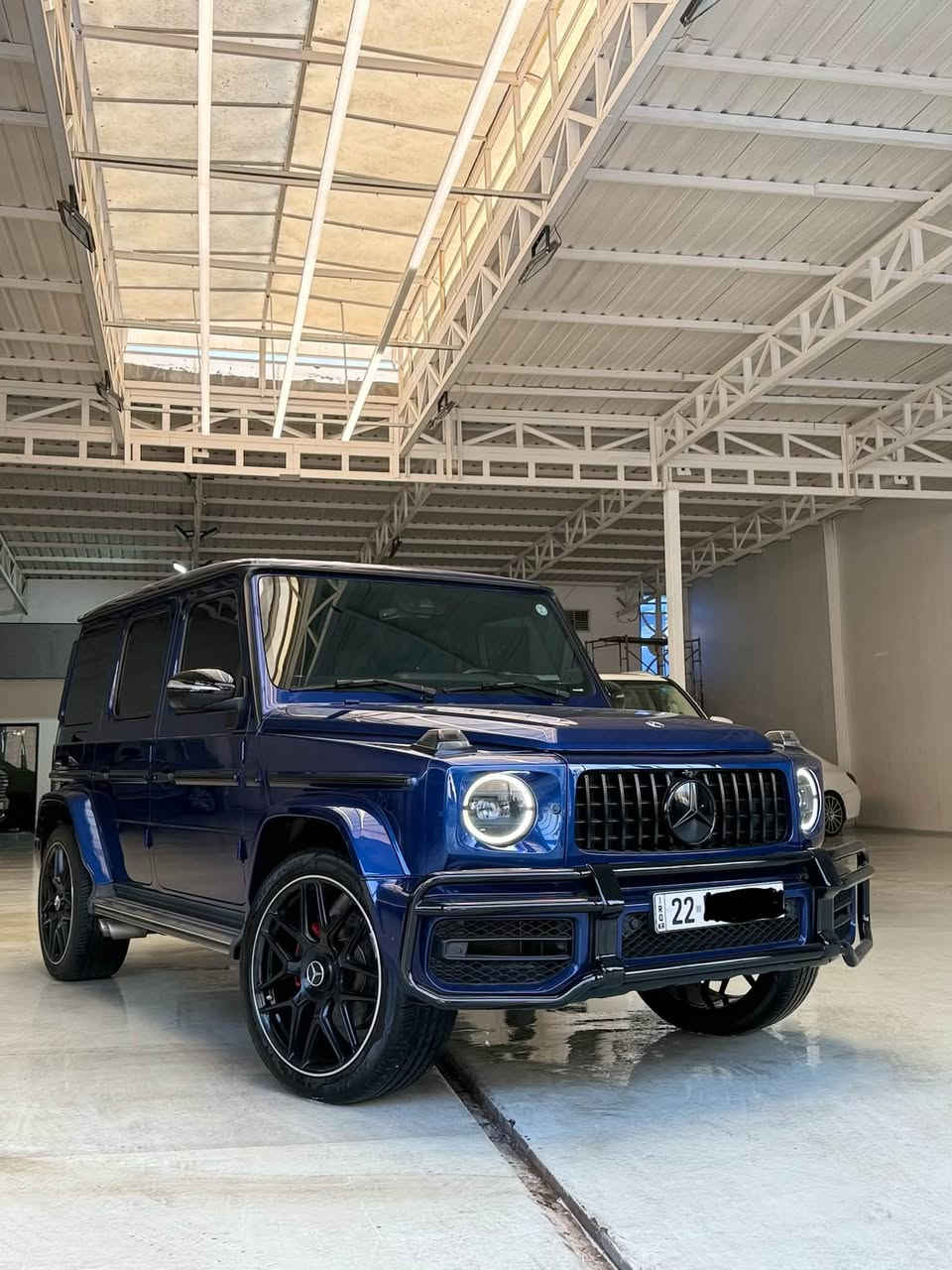 السلام عليكم
جي كلاس موديل 2019💙
G500 وعليه كت كامل AMG
مكفوله كفاله عامه 
السياره المانيه بصمتين
رقم اربيل ب اسمي
مكان السياره بغداد السيديه
السعر:92 الف دولار
الاتصال:***********

