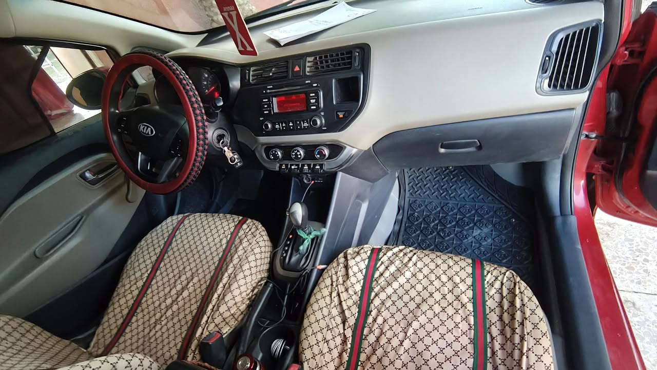 السلام عليكم
كيا ريو موديل 14 امريكي جاهزه من كلشي رقم بابل سنويه ل27

بيها 4 قطع صبغ تقريبا بدون اي دواخل السياره نصبتها حلوه تجي تفحص وتقتنع وسهله 

السعر 75 وبيها مجال للاستفسار ***********
