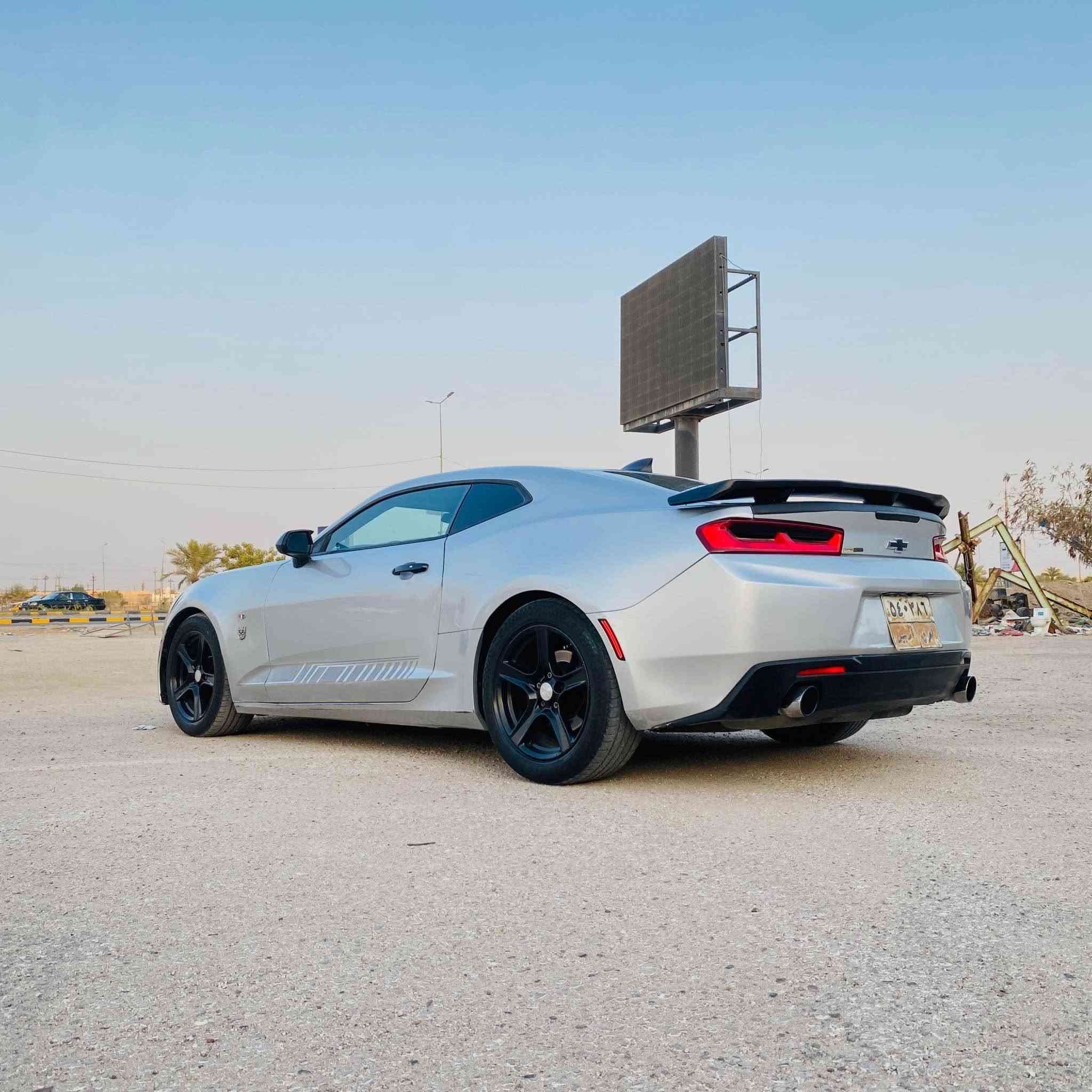 للبيع Chevrolet Camaro Rs بسعر 79 ورقه فقط

موديل 2017 خمسينية 

ماشية 165 الف/Km

 حادثها جاملغ وبنيد وبيها ملاون جاملغ ثاني وباب الصدر بدون اي ضربه داخلية شاصي لغد كفاله وع فحص 

المواصفات 

✅بصمة

✅تشغيل عن بعد 

✅كراسي كهرباء 

✅نظام صوت دمام 

✅شاشة كامرة بلادي 

✅شفتات ستيرن 

✅ثلاث انظمة قيادة 

✅برمجة براوح وبرمجة كامله للكير والمكينه 

✅كزوز صوت طرب 

✅تخم تاير جديد

✅بطارية جديدة 

✅ادامة كامله للمكينه من بلكات ونوزلات وحساسات 

❌السيارة نقصها صدر امامي بي طكطكه خفيفه ومكينه بيها خيط بخار كلش خفيف وشرط لا صوت ولا تنقيص 

✅السيارة كلش قوية ومال مطارح وعندي فيديوات لقوتها 

عليها غرامة 8 ورقات 

السعر—79 — صافي قفل  

السيارة كلش جديدة وما متعوبه عدى الملاحظات المذكورة 

للاستفسار ***********

📍النجف النجف, العراق

