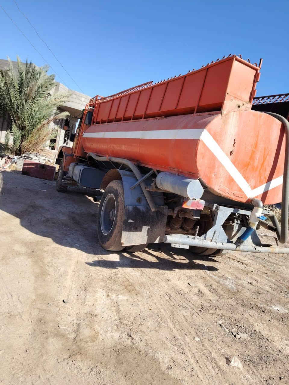 فولفو • موديل ٨٣ • محرك ناقص