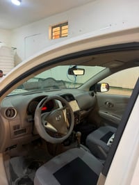 نيسان سني ٢٠٢٢ سياره بيهه بارد جاملغ امامي وشبر بنيد بارد لا ضربه ولا ...
