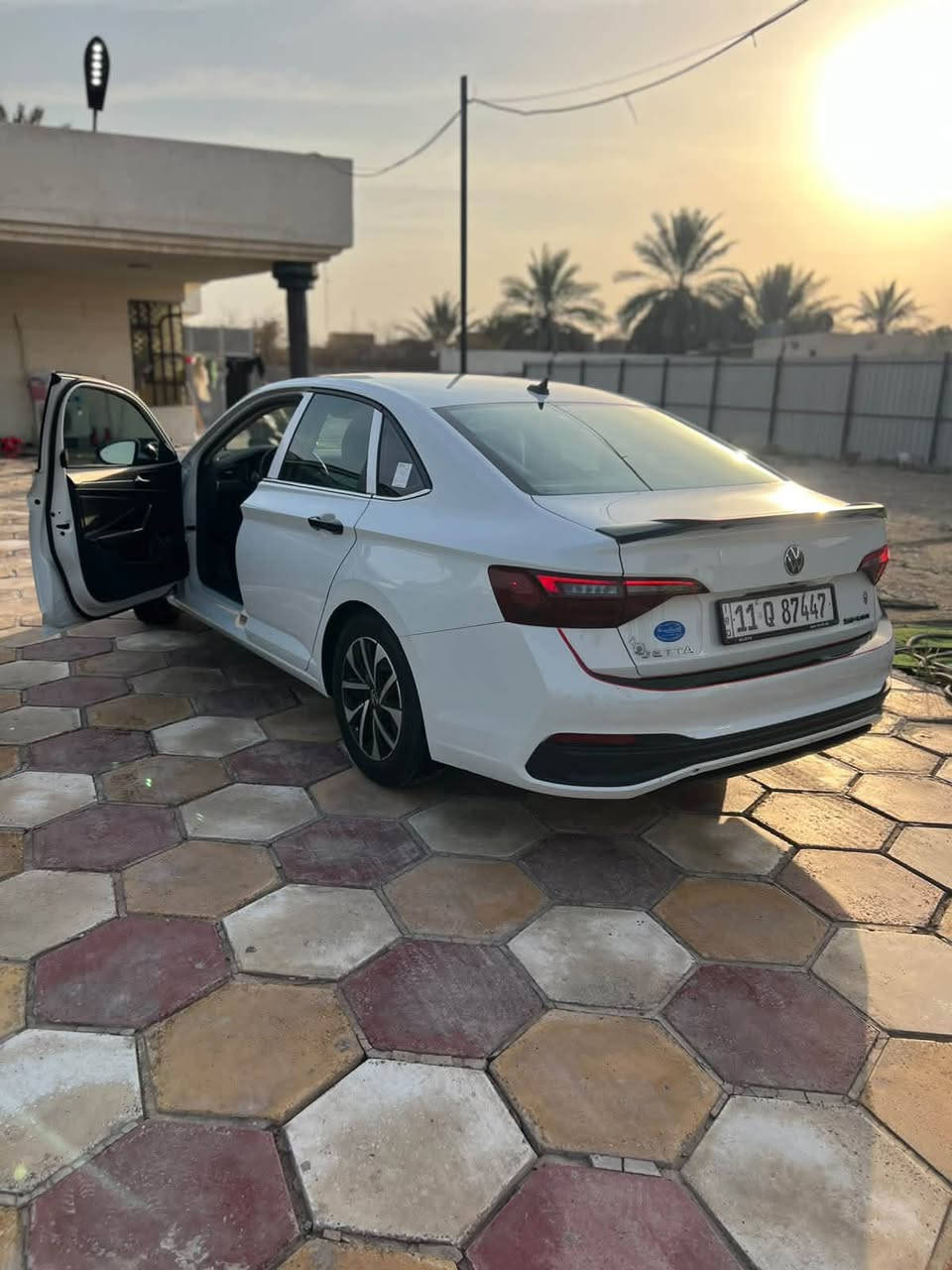 🚘 فولكس فاغن جيتا 2024 S وارد أمريكي 🇺🇸
للبيع Volkswagen Jetta 2024 S
🔹 وارد أمريكي 🇺🇸
🔹 محرك 1.5 TSI تيربو
🔹 158 حصان
🔹 قير عادي 6 سرعات
🔹 دفع أمامي FWD
🔹 الممشى: 70 ألف ميل

🔧 مواصفات السيارة:

✅ شاشة وسطية 6.5 إنج
✅ Apple CarPlay وAndroid Auto
✅ Bluetooth وUSB-C
✅ كاميرا خلفية
✅ مثبت سرعة Adaptive Cruise Control
✅ Lane Assist
✅ Front Assist مع تحذير اصطدام وفرملة طوارئ
✅ Blind Spot Monitor
✅ Rear Traffic Alert
✅ Travel Assist
✅ مكيف يدوي
✅ تشغيل ودخول بالمفتاح الريموت
✅ مقاعد قماش
✅ دركسون جلد
✅ مرايات كهربائية ومدفئة
✅ مساحات حساسة للمطر
✅ مراية وسطية تعتيم أوتوماتيك
✅ إضاءة LED خلفية
✅ جنوط ألمنيوم 16 إنج
✅ ABS + أنظمة ثبات وتحكم
✅ 4 ديسكات فرامل
✅ 5 ركاب

📌 حالة السيارة:
الضرر كان بالباب الخلفي وتم تبديله بباب نفس اللون.اصلي
الإيرباگات طاكّة.
يوجد صبغ بسيط بالهلال الخلفي.
والسيارة متاحة للفحص.

📍 الفحص على المشتري وبأي مكان يختاره.
💰 السعر 135 بيها مجال 
📞 للتواصل: *********** اتصال 

واتساب ***********
