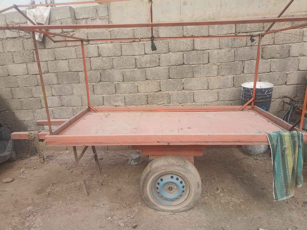 عربانه للبيع نضيفه المكان الايسر
مراسله عبر الواتساب ***********
