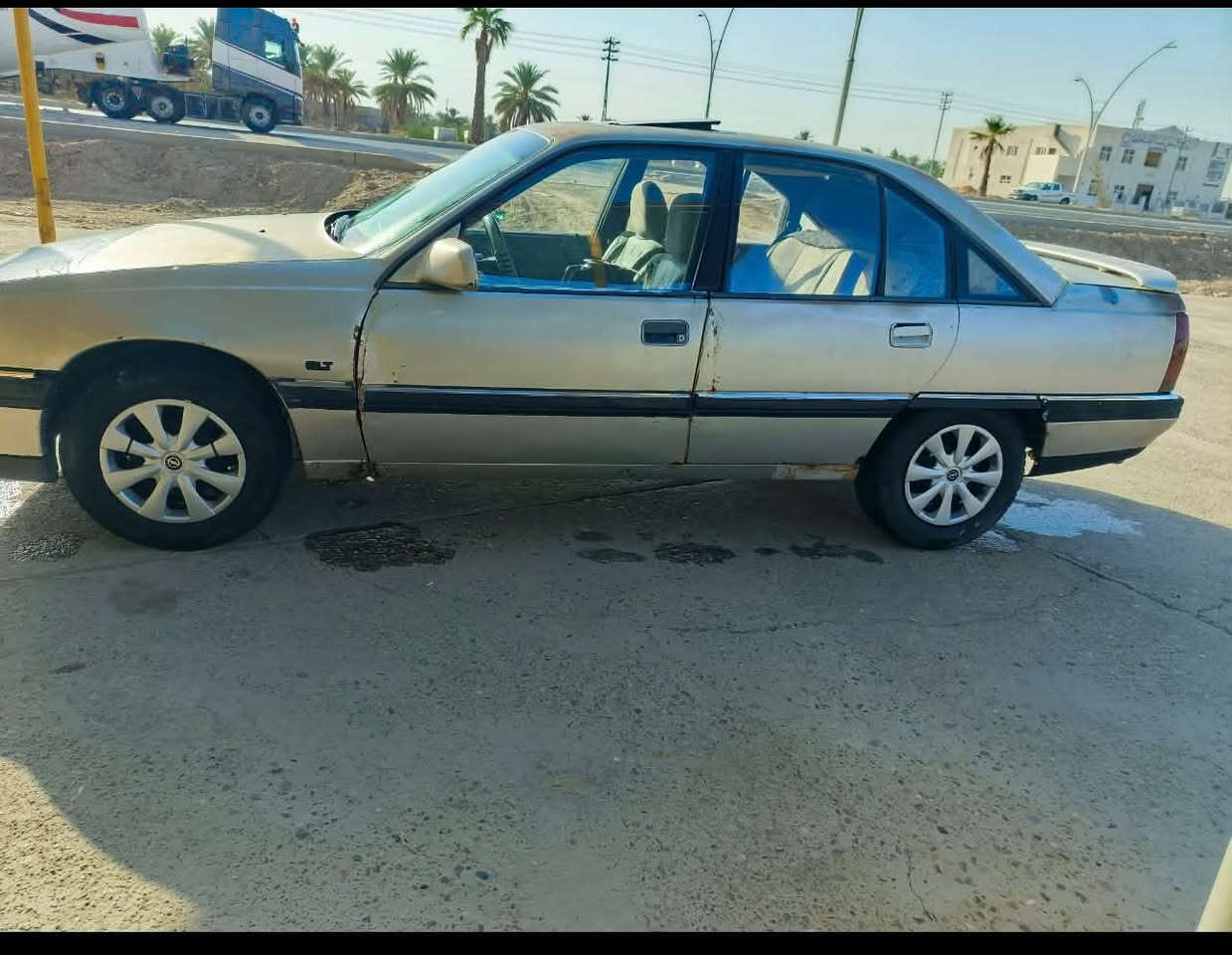 سيارة • قابل تفاوض