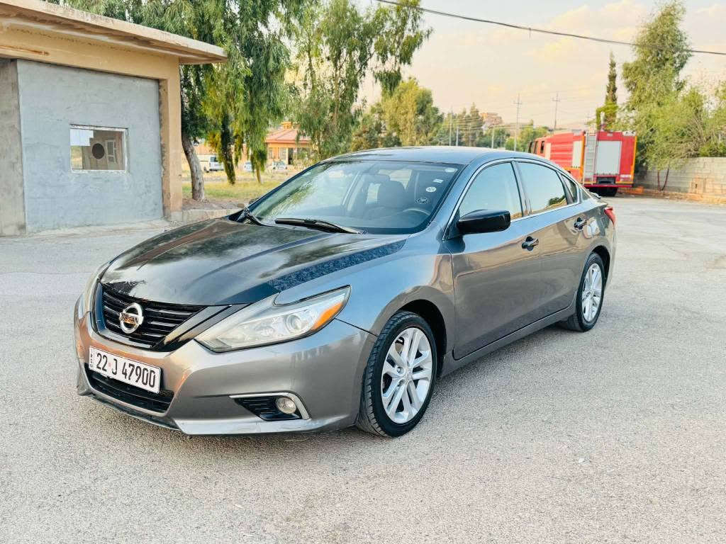 ئەڵتیما ٢٠١٦ گێرو مەکینەو تەبریت  بەشەرت چوار تایە و ویلی نوێی لە ژێرە سەنەوی رەقەمی نوێیە ٥ گەڵای خرامە لەسەرە دوای معامەلە وەریگرەوە ٥ پارچەی بۆیاخە 
سعر: 83$
ژ.م :***********
*********** كويسينجاك, أربيل
