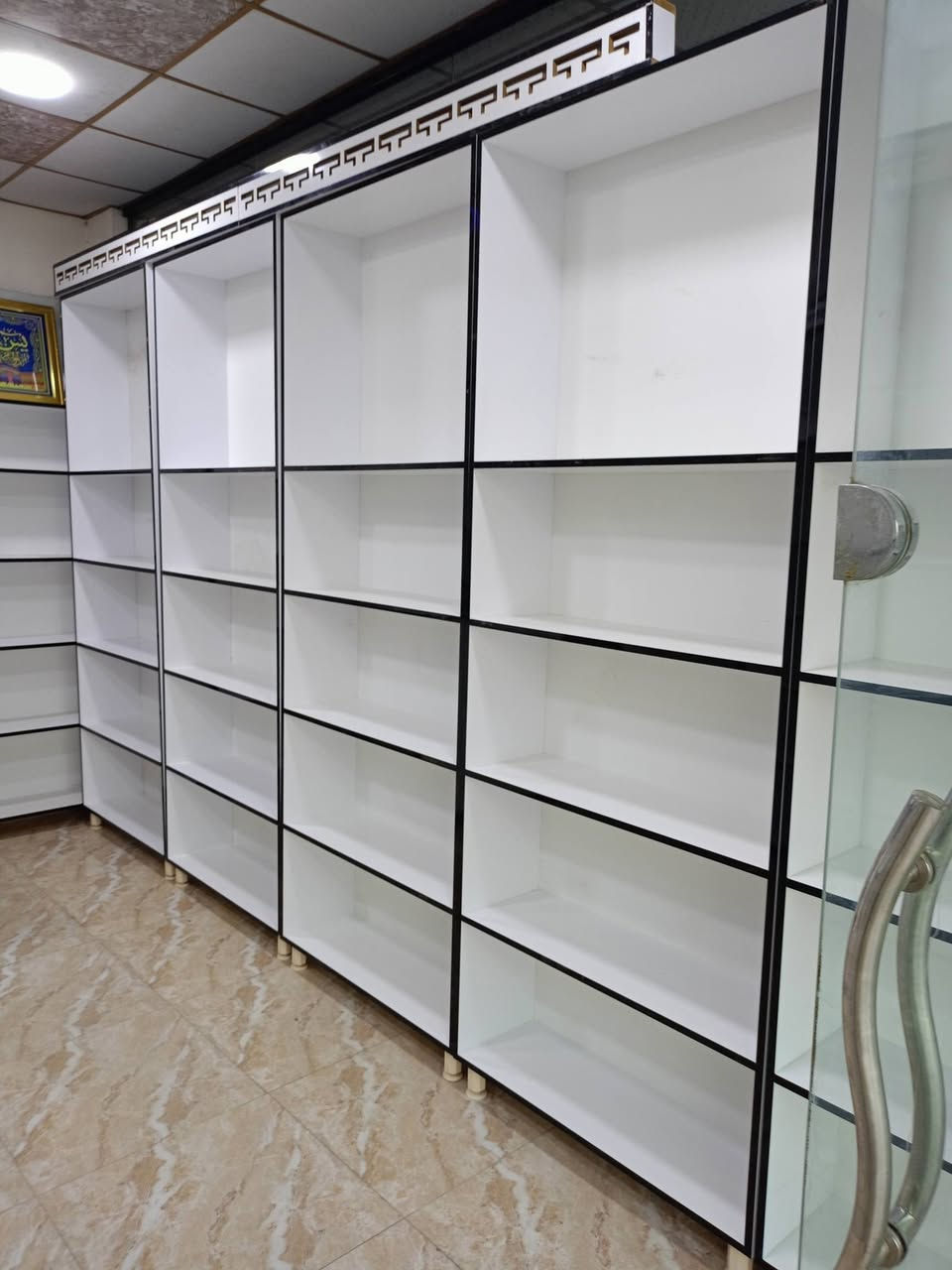 السلام عليكم
رفوف جديد جدا جدا مستعمل لفتره قليله ارتفاع مترين عرض 90 سعر الرف 7000 الف كركوك  ***********

