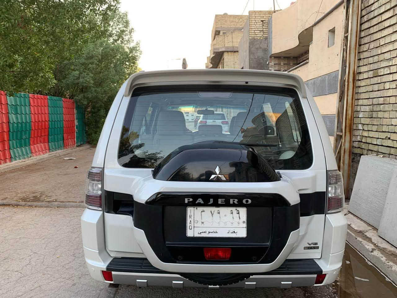 متسوبيشي باجيرو
موديل 2016 حبتور

مكينة V6 3.5

فول مواصفات 1/1

تبريد ٣ قطع

دمام خلفي 

كشنات كهرباء

شاشة بلاد 

فتحة سقف

7راكب

بعد هواي مواصفات 

ماشية 100 KM 

رقم الموبايل ***********

سعر 170 ورقه وبيها مجال بسيط

رقم بغداد

مكاني :بغداد/البلديات

ملاحظة : بيها بارد تحت المرايا الجانبيه باب الصدر موضح ب السونار
