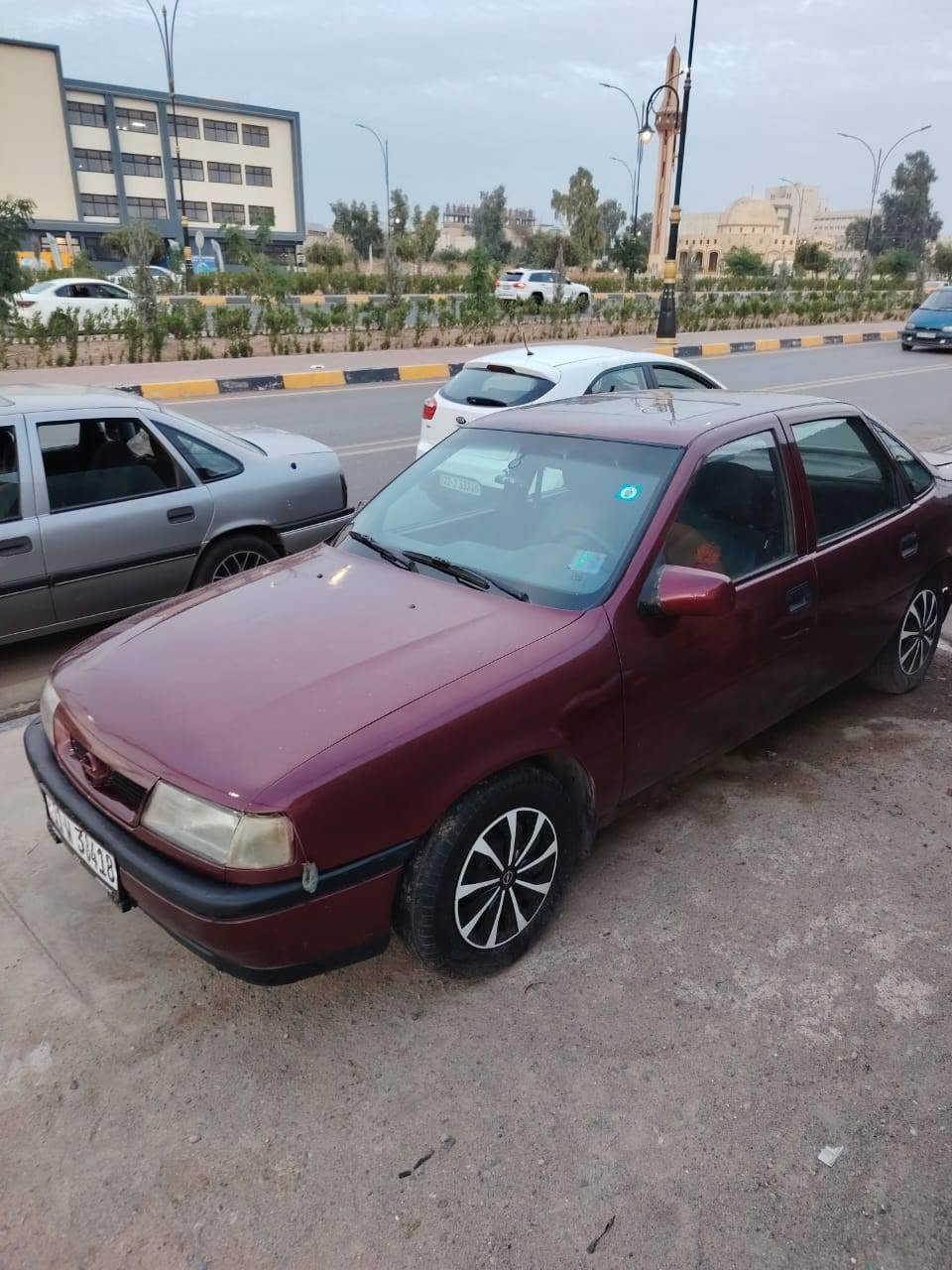 السلام عليكم للبيع او معارض حسب القناعه
اوبل فكتره حجم 16 
رقم بغداد مسطره مشروع وطني 
مكان السياره الموصل 
مصبوغه عام جماليه 
فقط دوائر مصلحه 

(( للاستفسار ))
 *********** ......كورك
