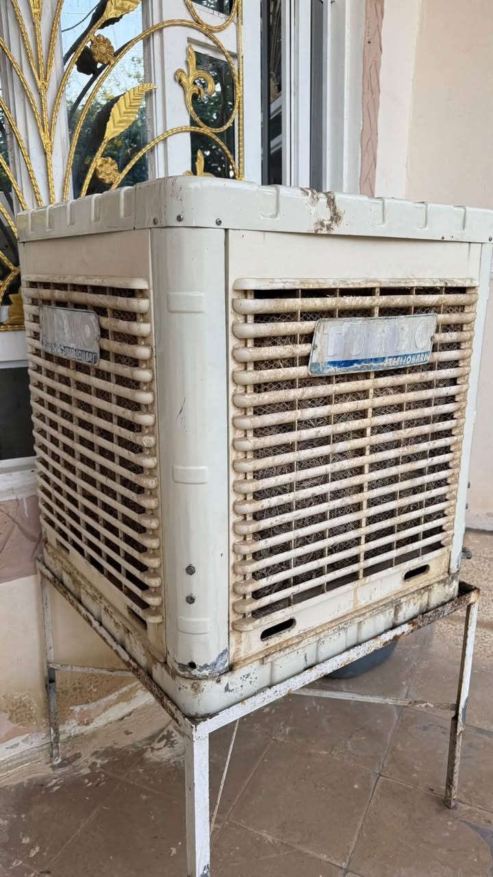 مبردات ٣ • طباخ شغّال ونظيف • مجمدة ثلج فوول
