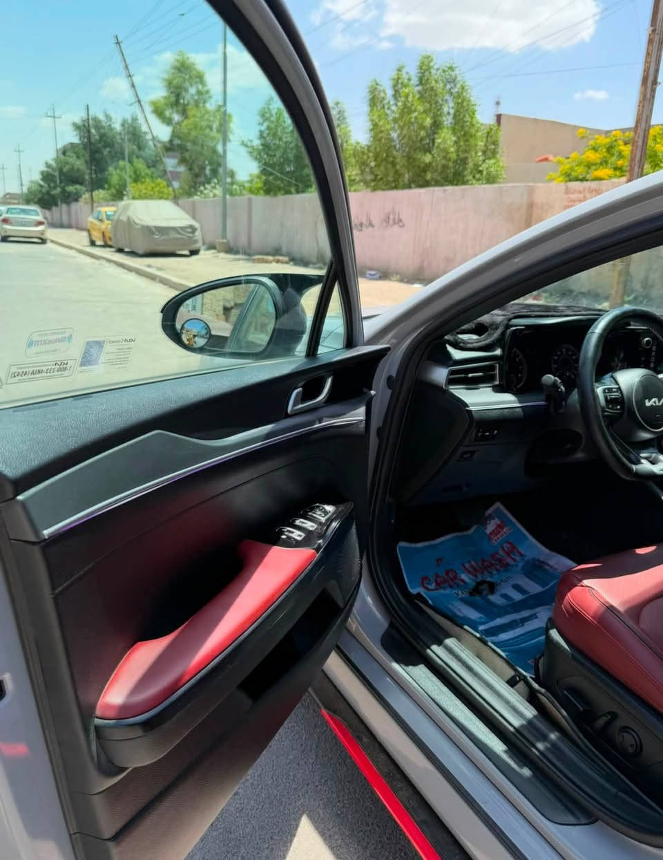 سلام عليكم
K5 2024 جي تي لاين 

ماشيه 39 الف كيلو 

حادثها خفيف جاملغ خلفي

مواصفات 

كشنات جلد رياضي احمر

لد متكامل داخل الغرفه 

بصمه دخول ذكي

كشنات تدفئه 

لايت امامي ذكي عالي وناصي Auto 

شاشه متصله حجم 12.3 

شحن هاتف لاسلكي 

ابل كار بلي اندرويد اوتو لاسلكي 

ستيرن رياضي حرف D

هاند بريك بصمه

تشغيل عن بعد 

مثبت سرعه 

نضام ABS

مانع انزلاق حساس أطارات 

اطارات تخم جديد

بك لايت ليد

كامره 

شاشه اعطال 

رادارات جانبيه 

رادار امامي وخلفي

مراقبة النقطة العمياء

رادار الخطوط البيضاء 

اشاير بالمري 

كشنات جلد ماروني

مقعد امامي كهرباء 

نضام قياده أيكو + سبورت +سمارت +نورمال

بلوتوث + aux + usb + type-c 

فول تحكم ستيرن

كير أوتو + عادي

اوتو بريك  

‏ ‏الخريطة

توقف ذاتي عند الرجوع

صندوك بصمه

‏AUTO HOLD

نظام الملاحة

مصابيح خلفية LED

مصابيح ضباب LED

السياره وارد امريكي 

خاليه من اي نقص

سياقه ذاتيه 

رقم شاصيها 5xxg64j23rg253362

السياره عليها اضافات رياضيه

سكوبات ولحايه اماميه ودوسات ومري 

***********

السياره بأسمي عنواني بغداد البنوك

السعر 200
