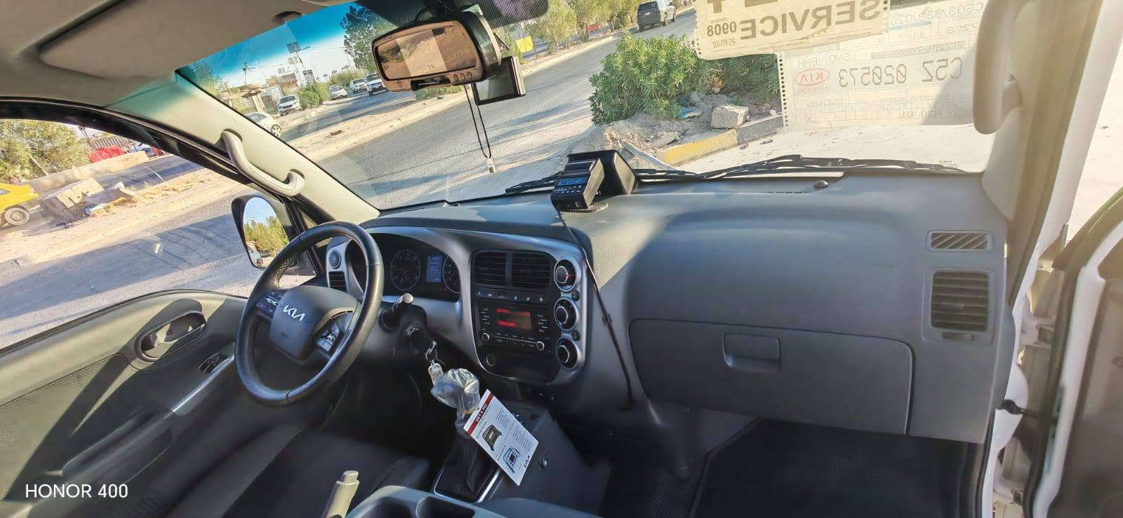 كيا براد 

موديل 2024 

ماخذه زيرو بس سويت سونار 

اكول باب سائق بيه صبغ قليل 

والباقي مكفول السياره غاز ابلادي

السياره متعوب عليه نظيفه كلش

متصرف عليه 

مكلف بنشر 

السعر اتصل وتدلل

***********

*********** كربلاء, العراق

نص مكتوب في الصور:
- HONOR 400