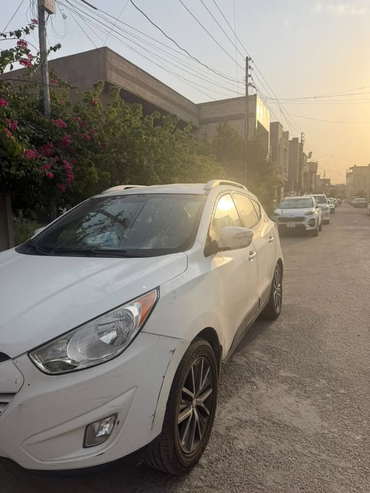 للبيع
توسان ٢٠١٣
التواصل واتساب فقط 
***********
