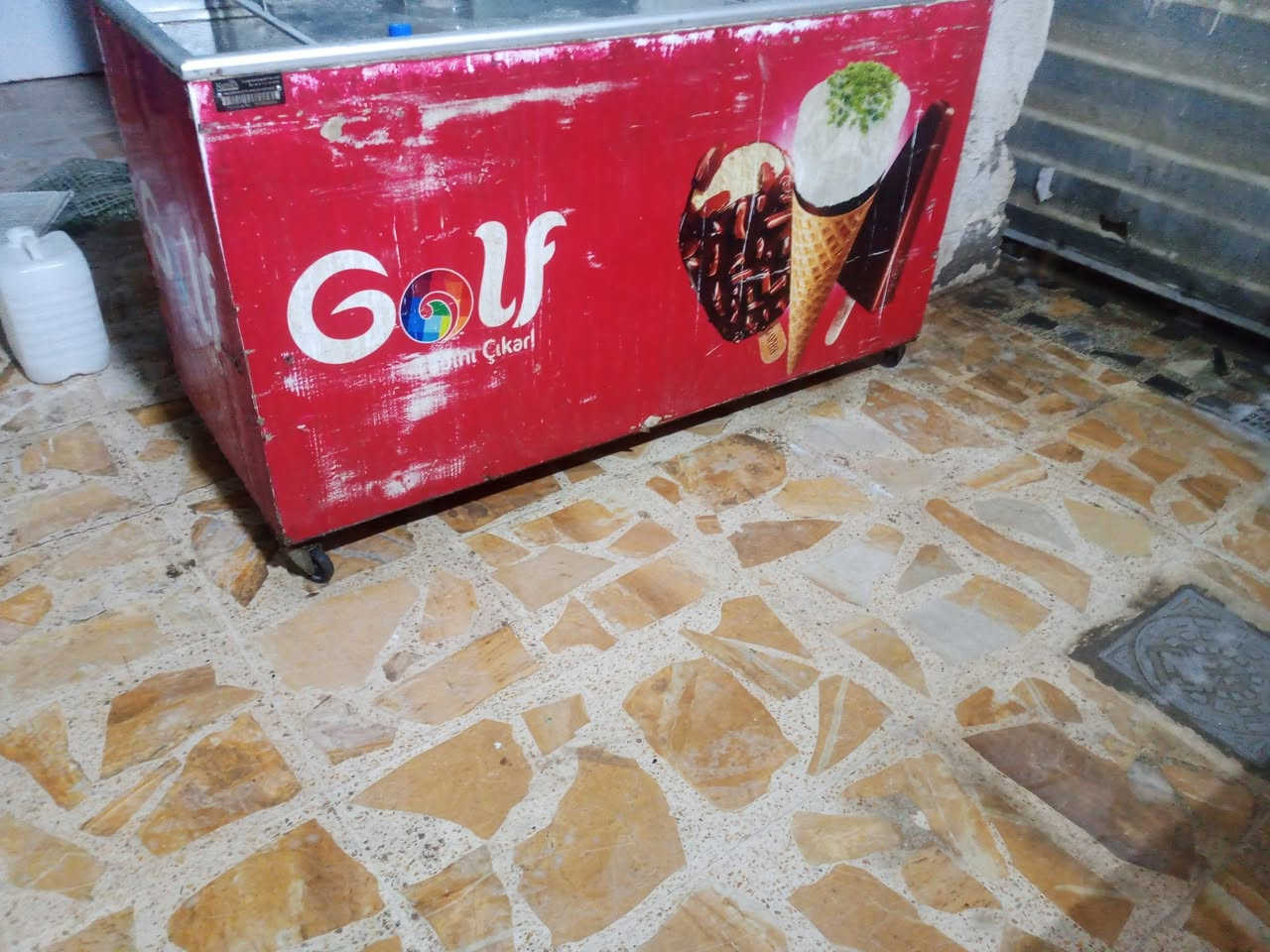 السلام عليكم 
للبيع عارضات تجميد بطحيه بحاله ممتازه 
***********بغداد
السعر 350
