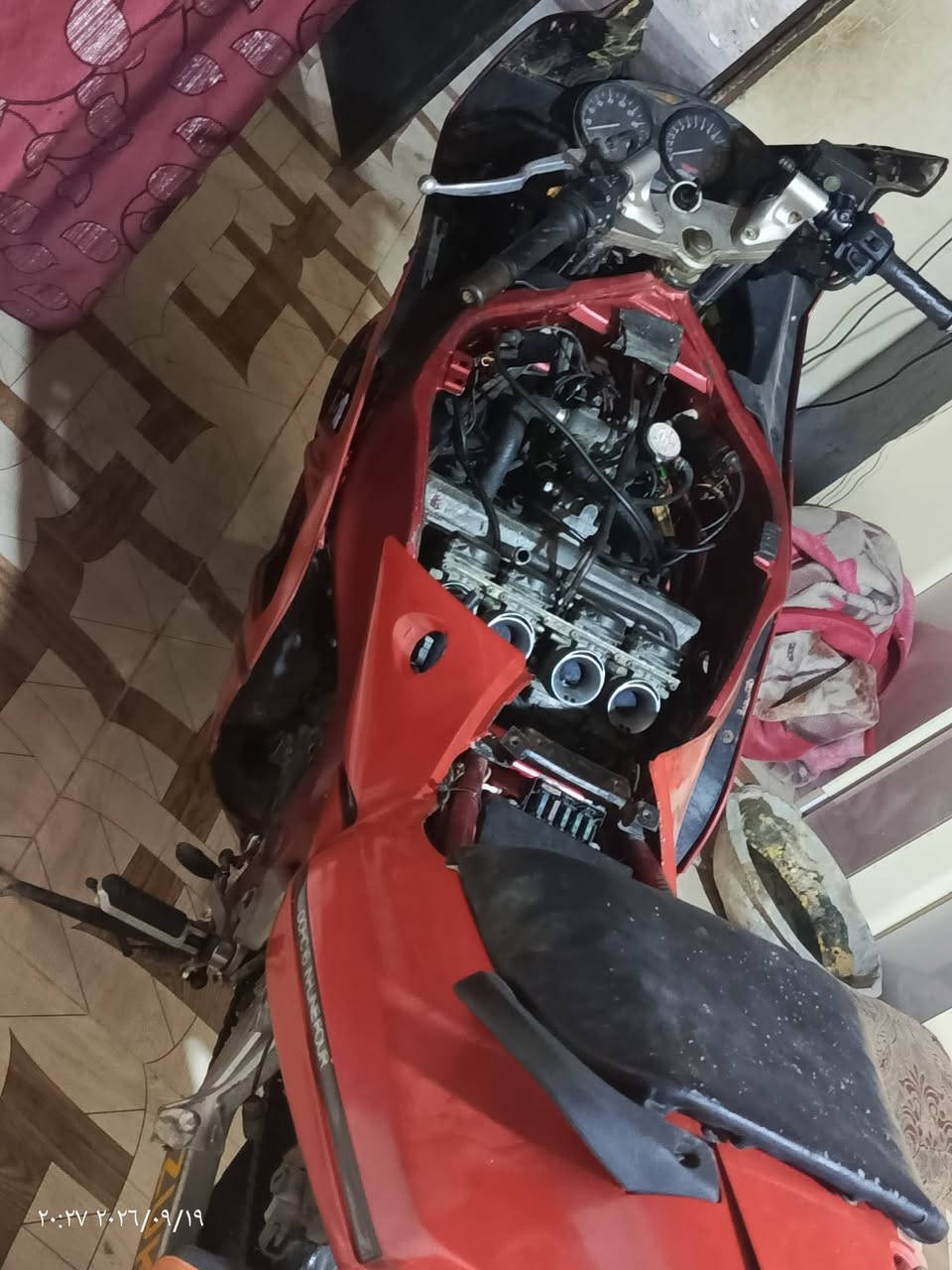 السلام عليكم من رخصه صاحب الكروب قرش 400cc دراجه تخبل بس تركته وهسه مرات تشتغل ومرات تخربط كابريتر او كهربايات ماعرف من ناحيه محرك وكلشي كفاله دراجه اوراقه كامله مدفوع كمرك وكامله مكاني بصره للبيع او مراوس ***********

نص مكتوب في الصور:
- ٢٠:٢٧ ٢٠٢٦/٠٩/١٩
- ٢٠:٣٧ ٢٠٢٦/٠٩/١٩