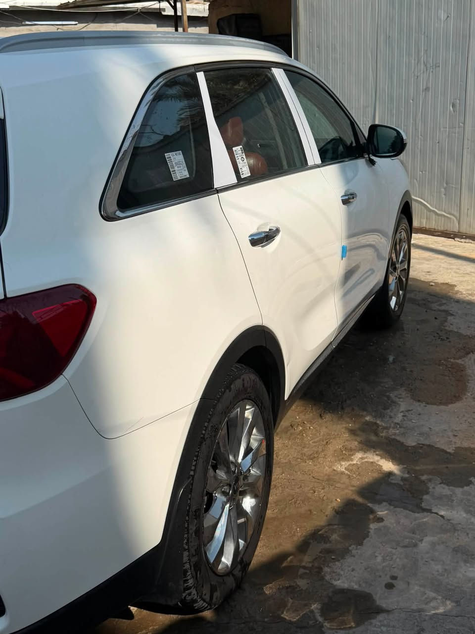 🚘 كيا سورينتو 2019 للبيع
🇰🇼 كويتي
📍 الممشى: 98 ألف كم
✨ فول أوبشن ما عدا الفتحة
رقم بغداد و كفالة عامة

السيارة نظيفة ومواصفاتها ممتازة، مناسبة للعائلة والاستخدام اليومي. 🔥

للمهتمين والاستفسار، التواصل على الخاص.

***********
***********
