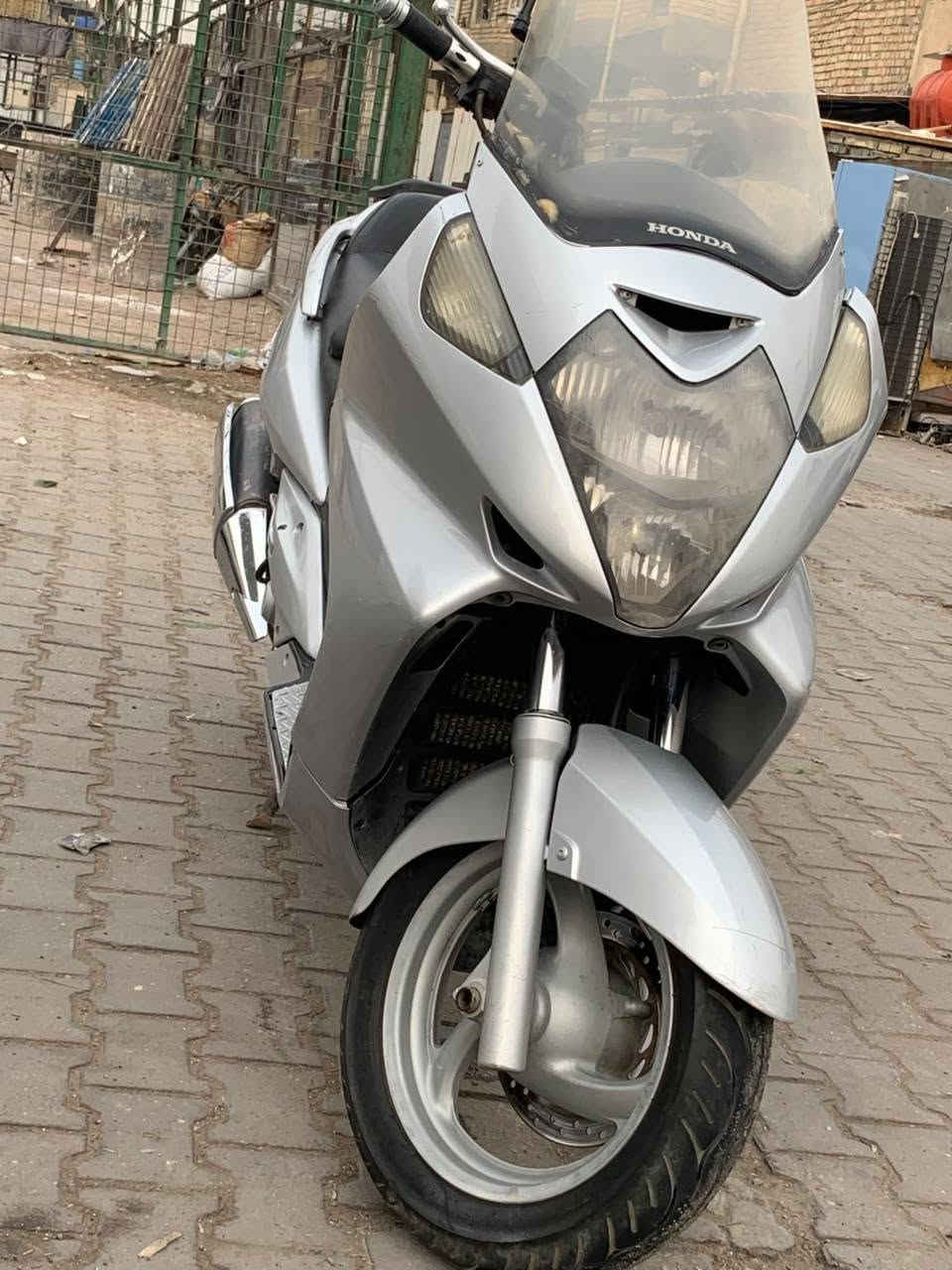 سلفر ٤٠٠ • فديو • مجال قليل