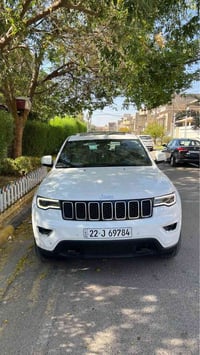 جيب لاريدو 2021  وكالة هارلم  سيارة مكفولة بدون صبغ بدون ضربة  ماشية 5...